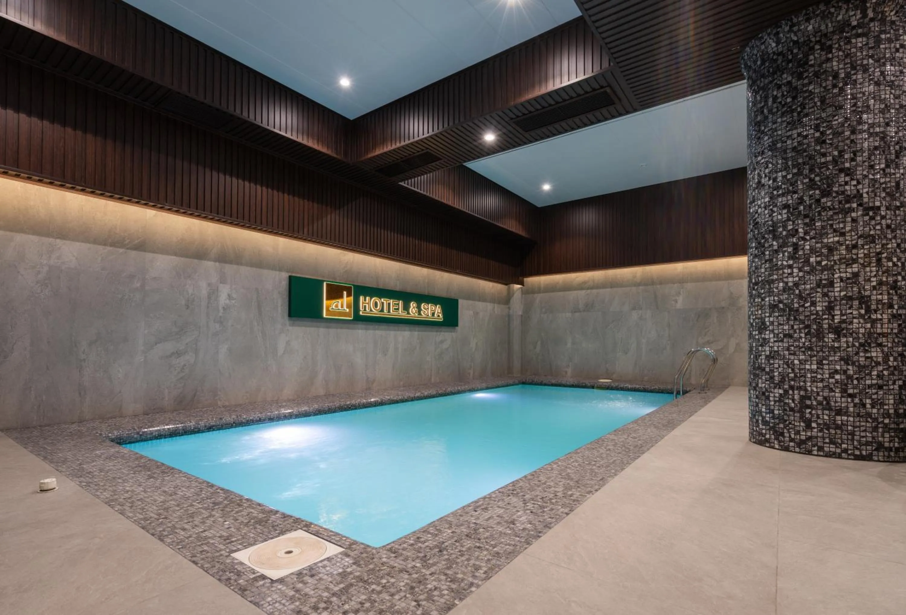 Swimming pool in Al Anvar Halal Hotel by HotelPro group
