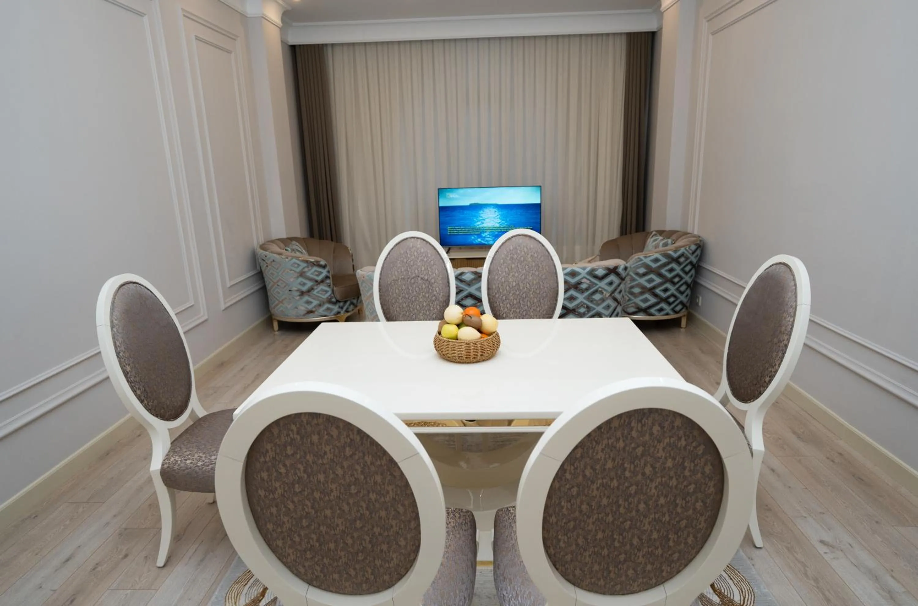 Living room in Al Anvar Halal Hotel by HotelPro group