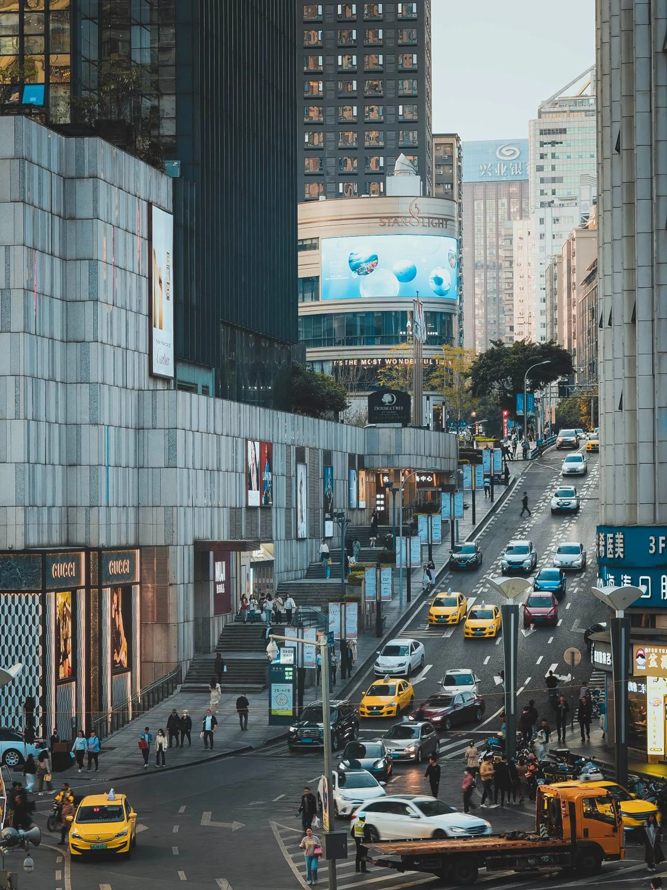Quiet street view in Hyatt Regency Chongqing Hotel