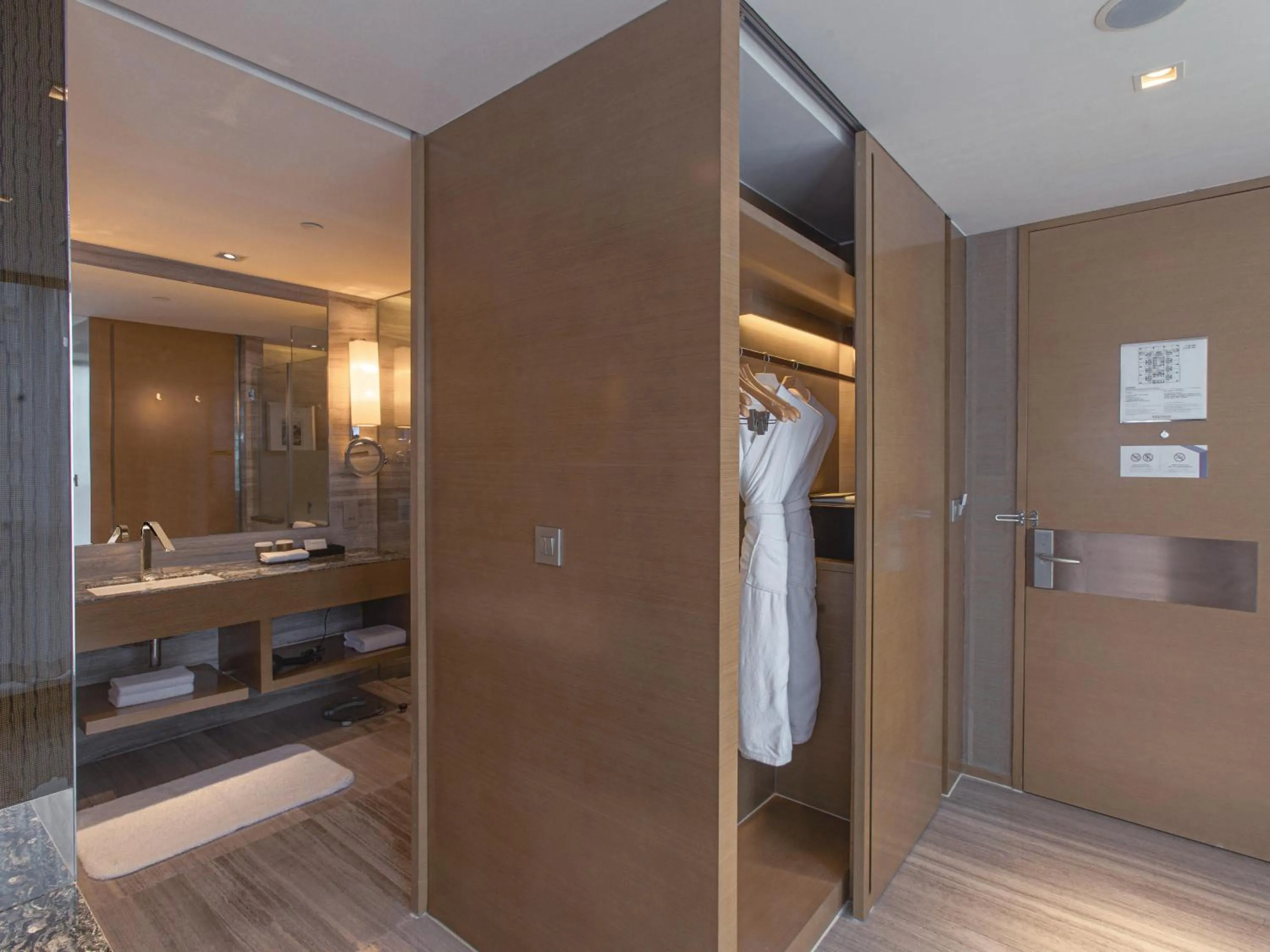 wardrobe in Hyatt Regency Chongqing Hotel