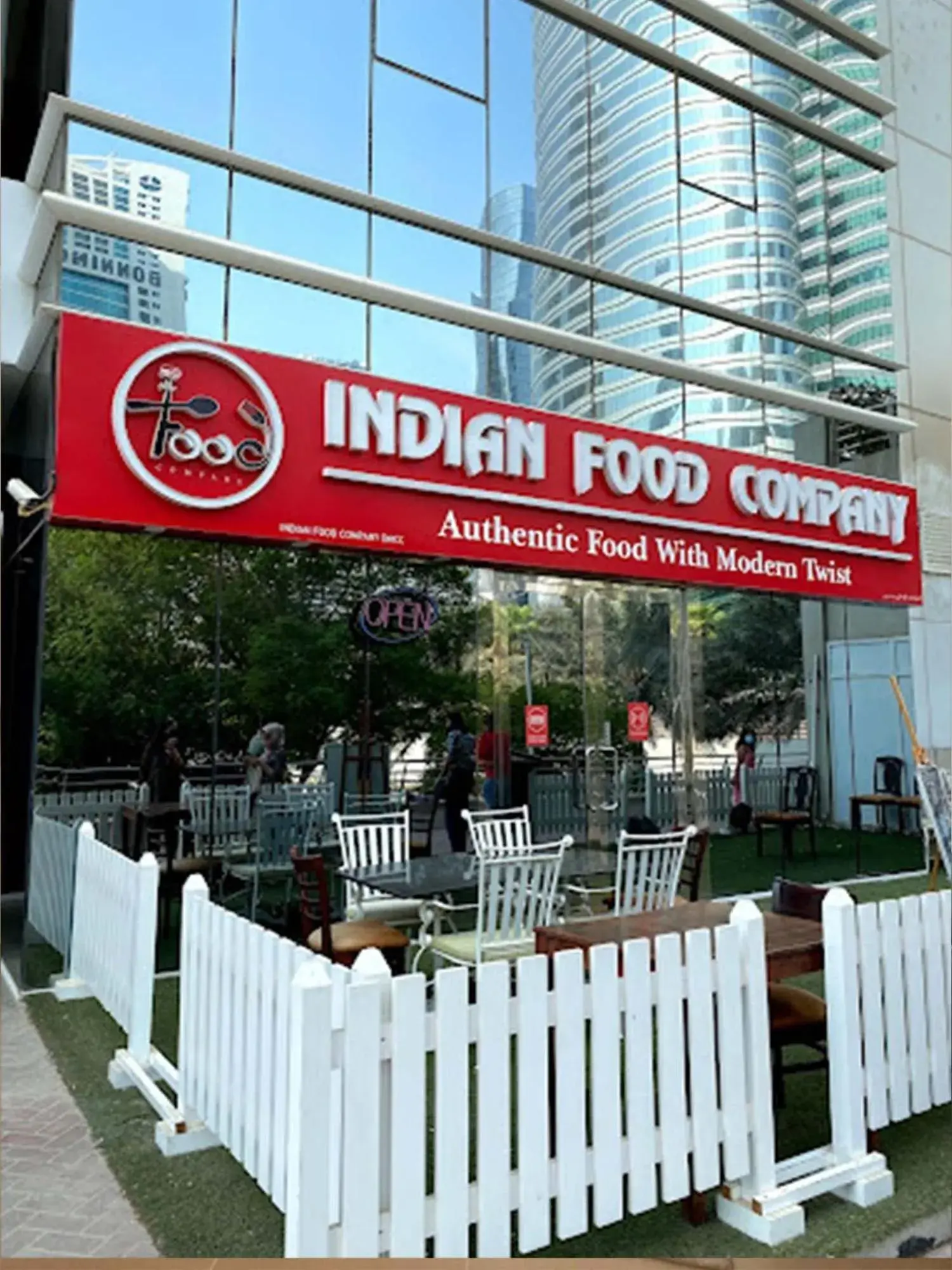 Restaurant/places to eat in Cosmos Living Luxurious Studio Near Metro Restaurant/places to eat in Cosmos Living Luxurious Studio Near Metro