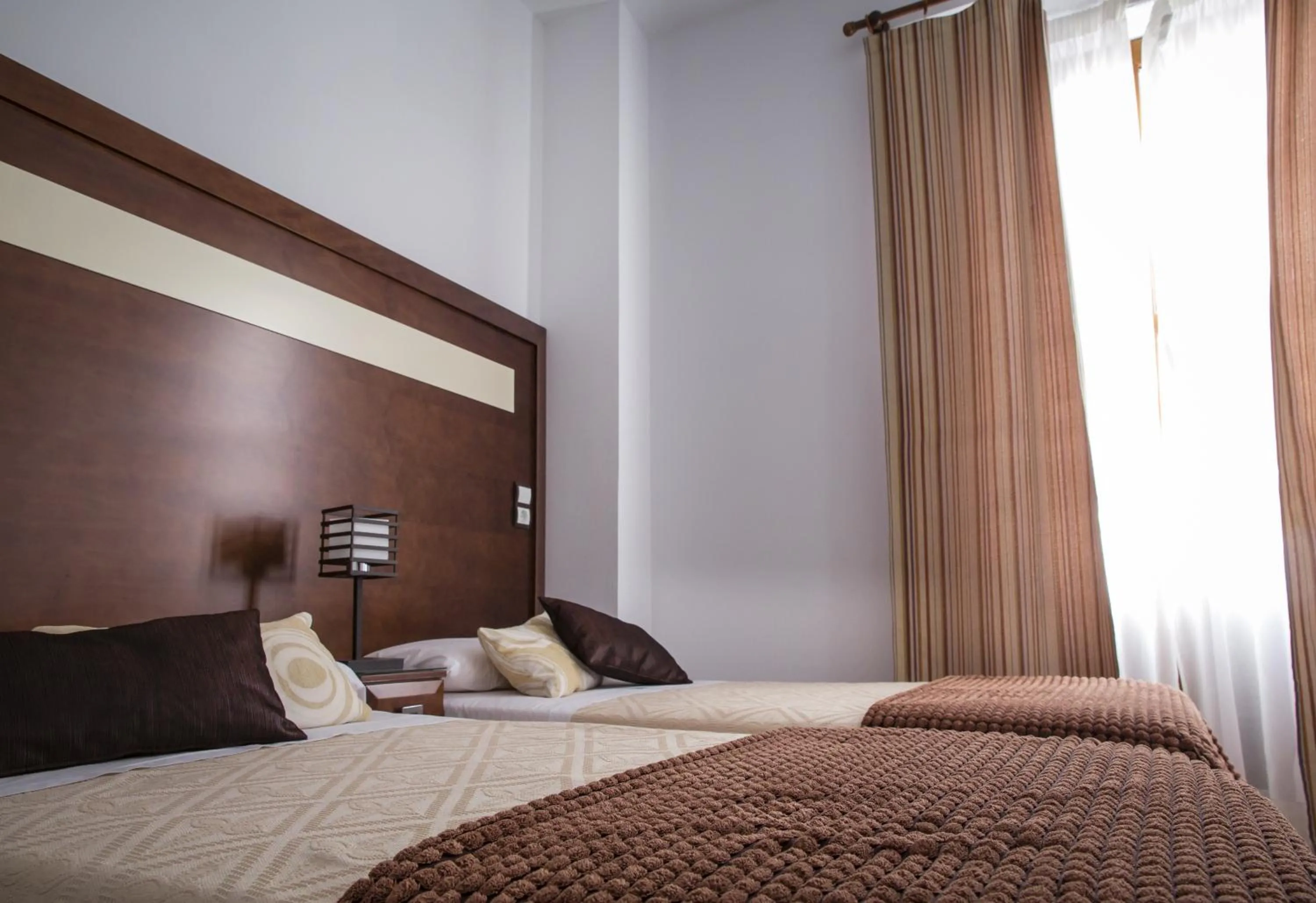 Bedroom, Bed in Apartamentos Casa de la Lonja