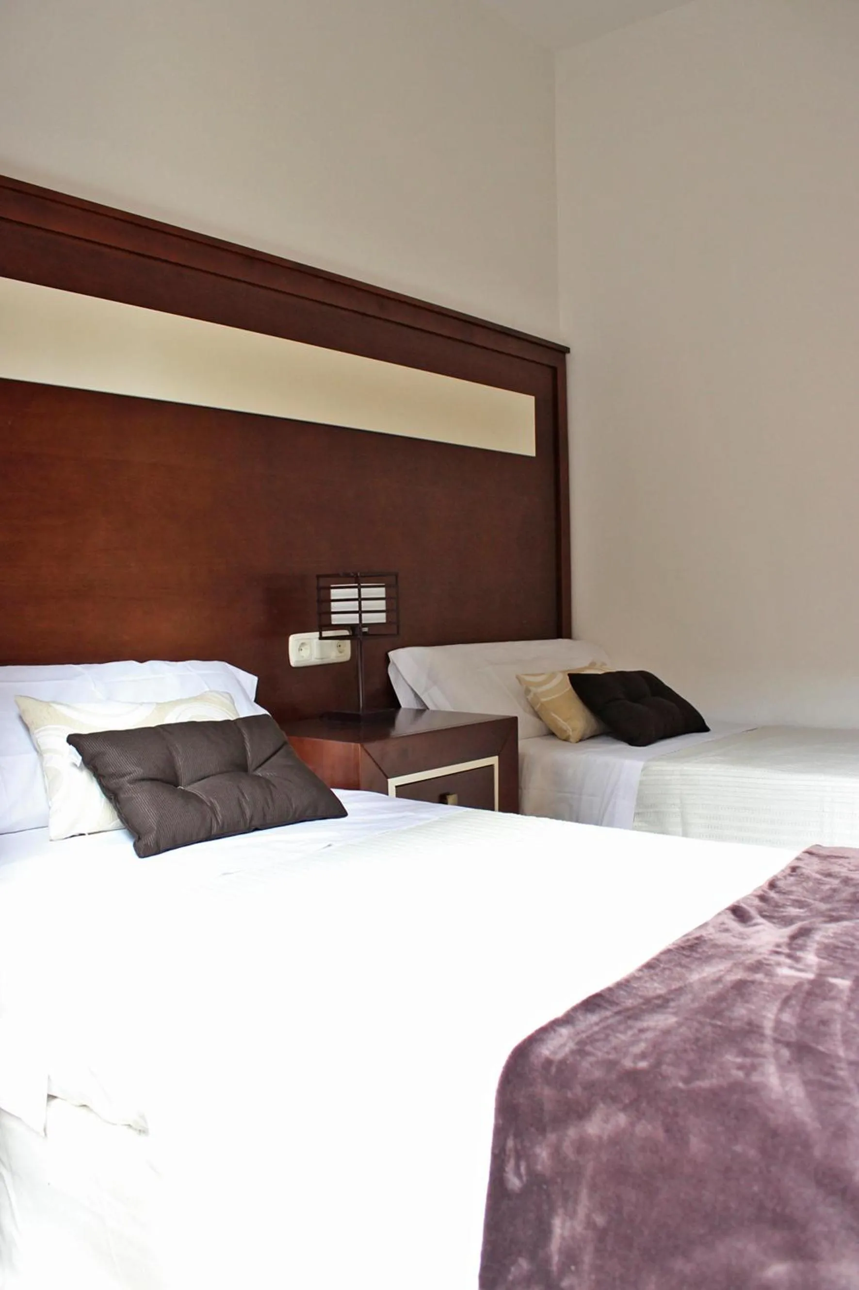 Bedroom, Bed in Apartamentos Casa de la Lonja