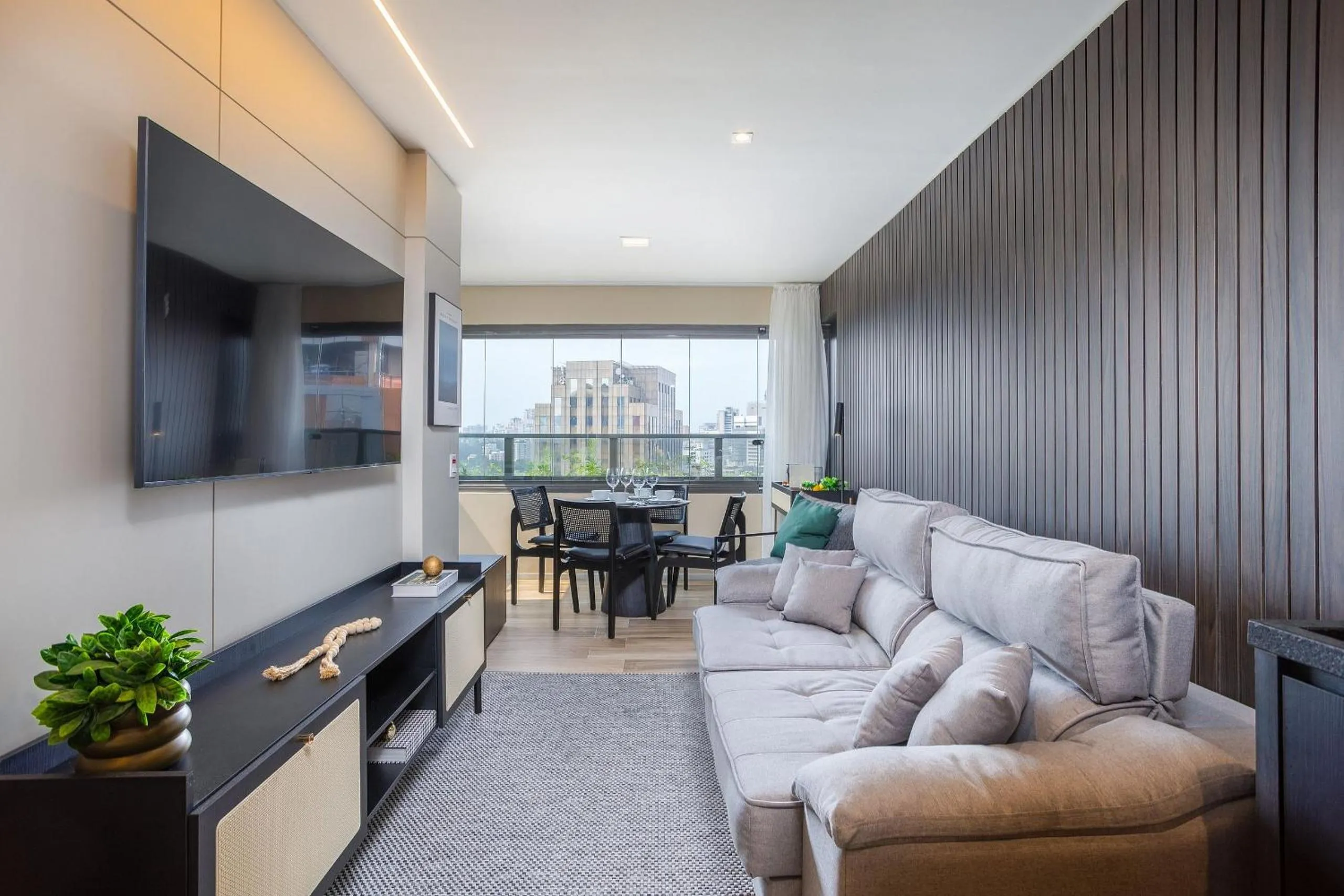 Living room in DSG Itaim by Conviva