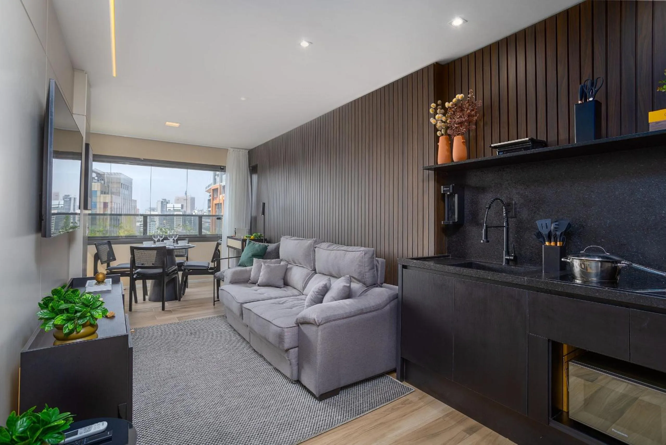 Living room in DSG Itaim by Conviva