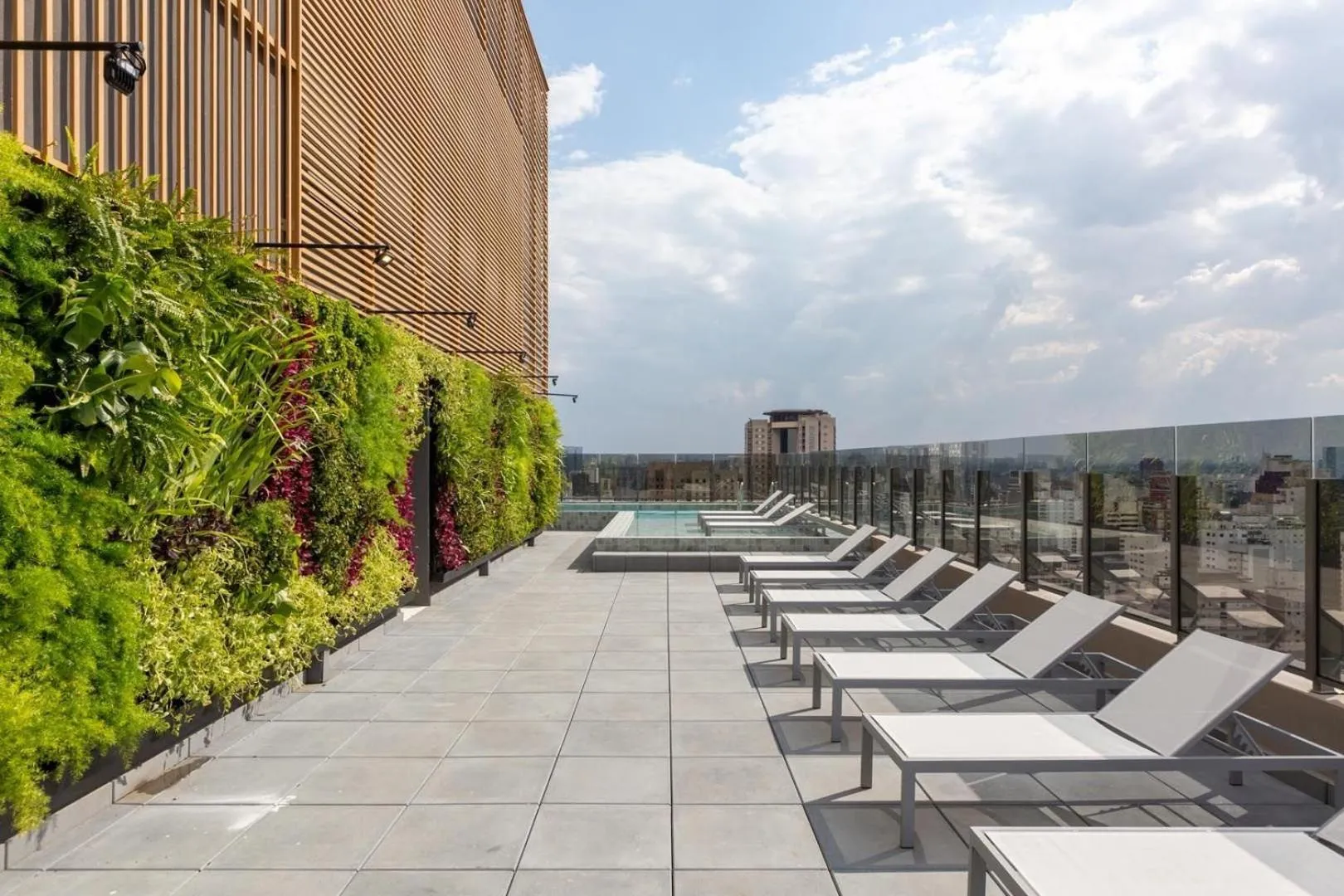 Pool view in DSG Itaim by Conviva