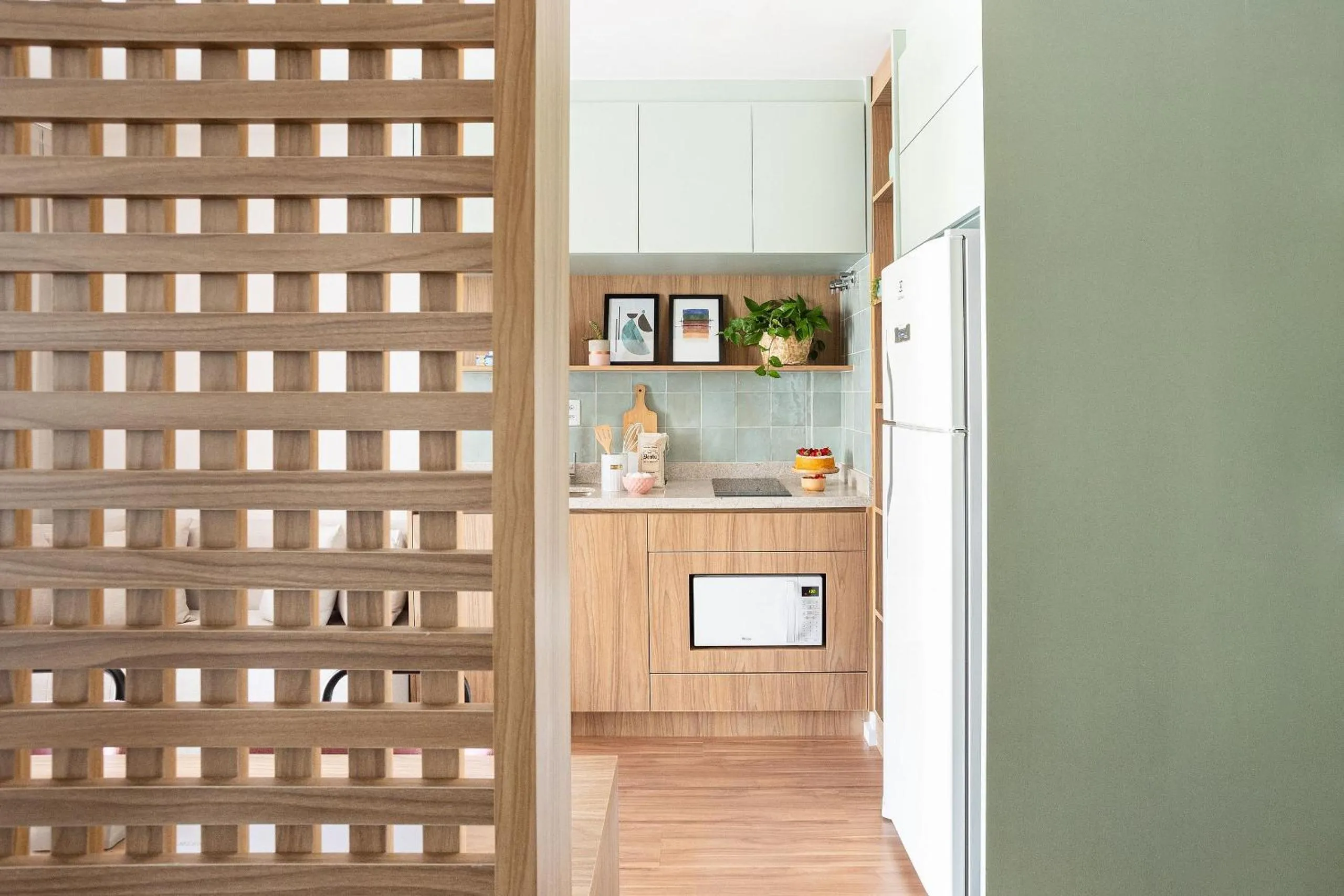 Kitchen or kitchenette in DSG Itaim by Conviva