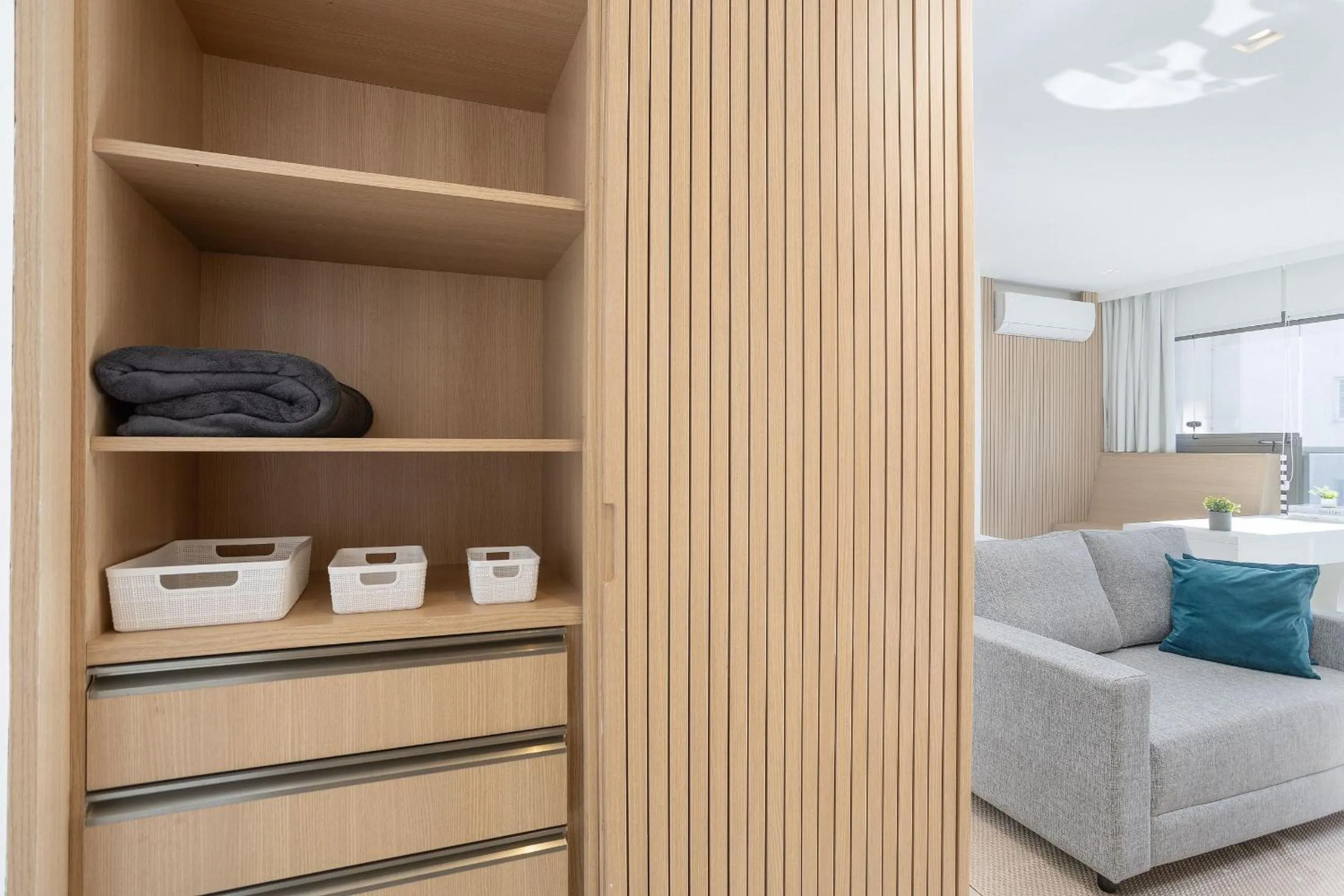 Bedroom in DSG Itaim by Conviva