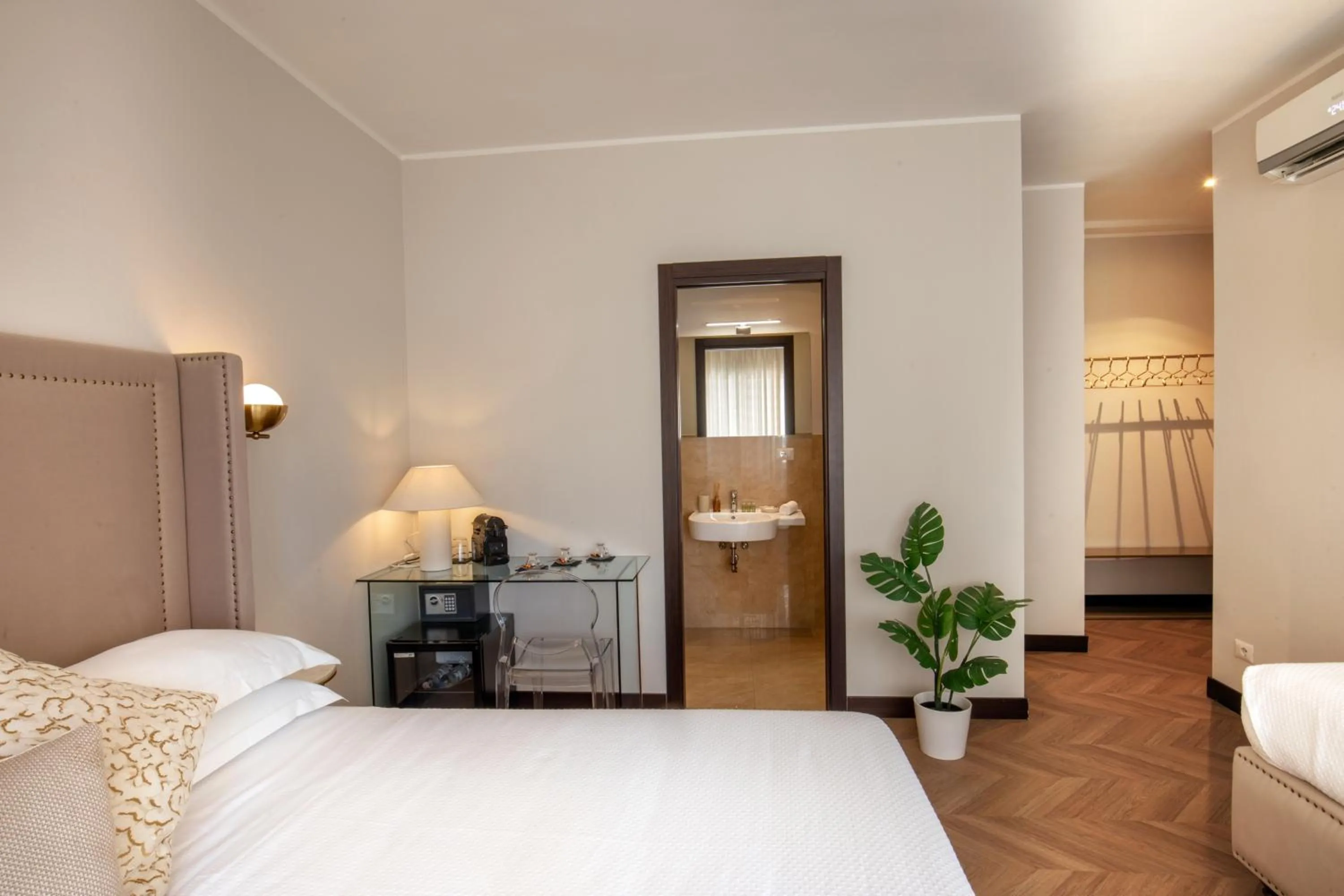 Bed in Daplace - Hotel Gran Torino Suites