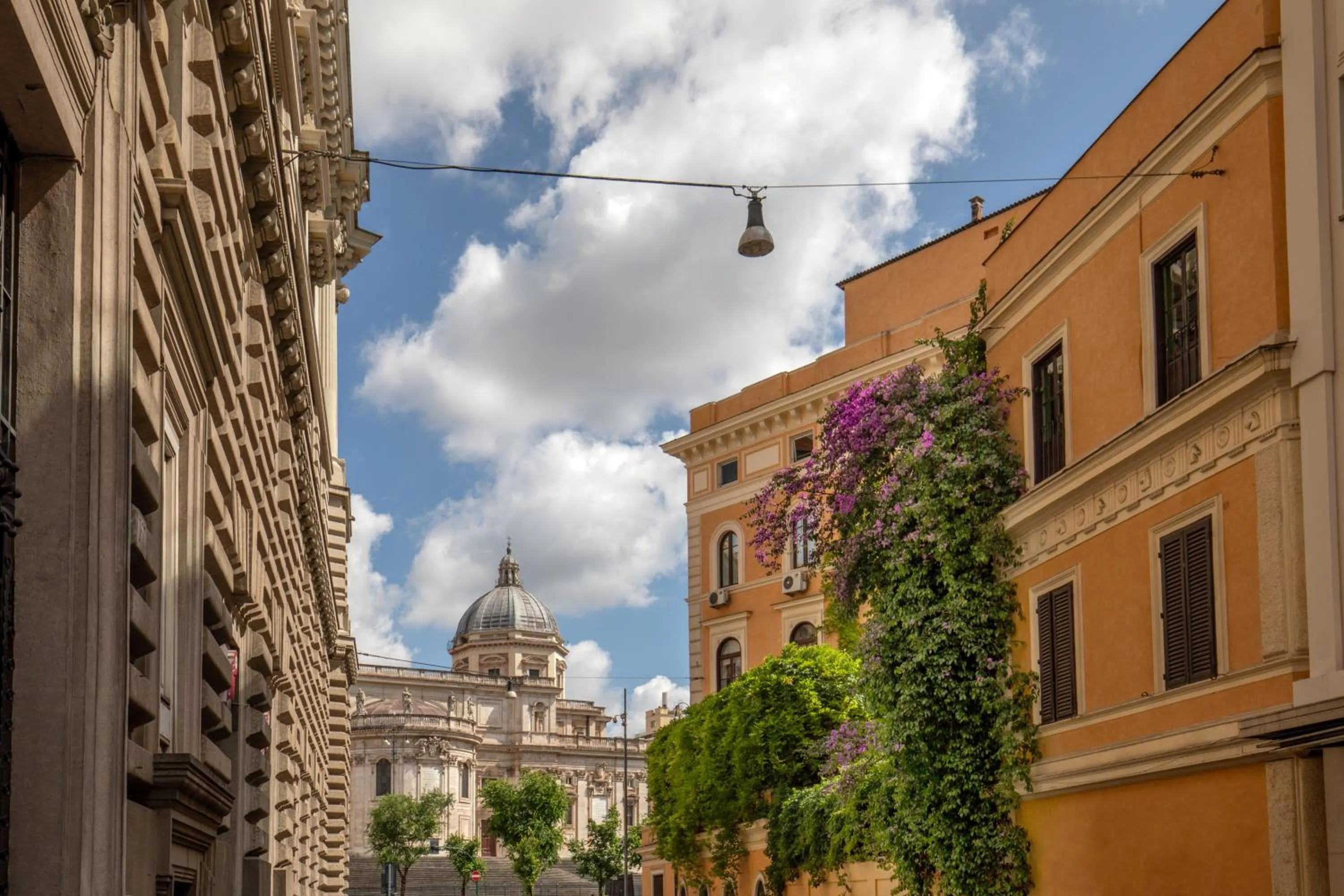 City view in Daplace - Hotel Gran Torino Suites