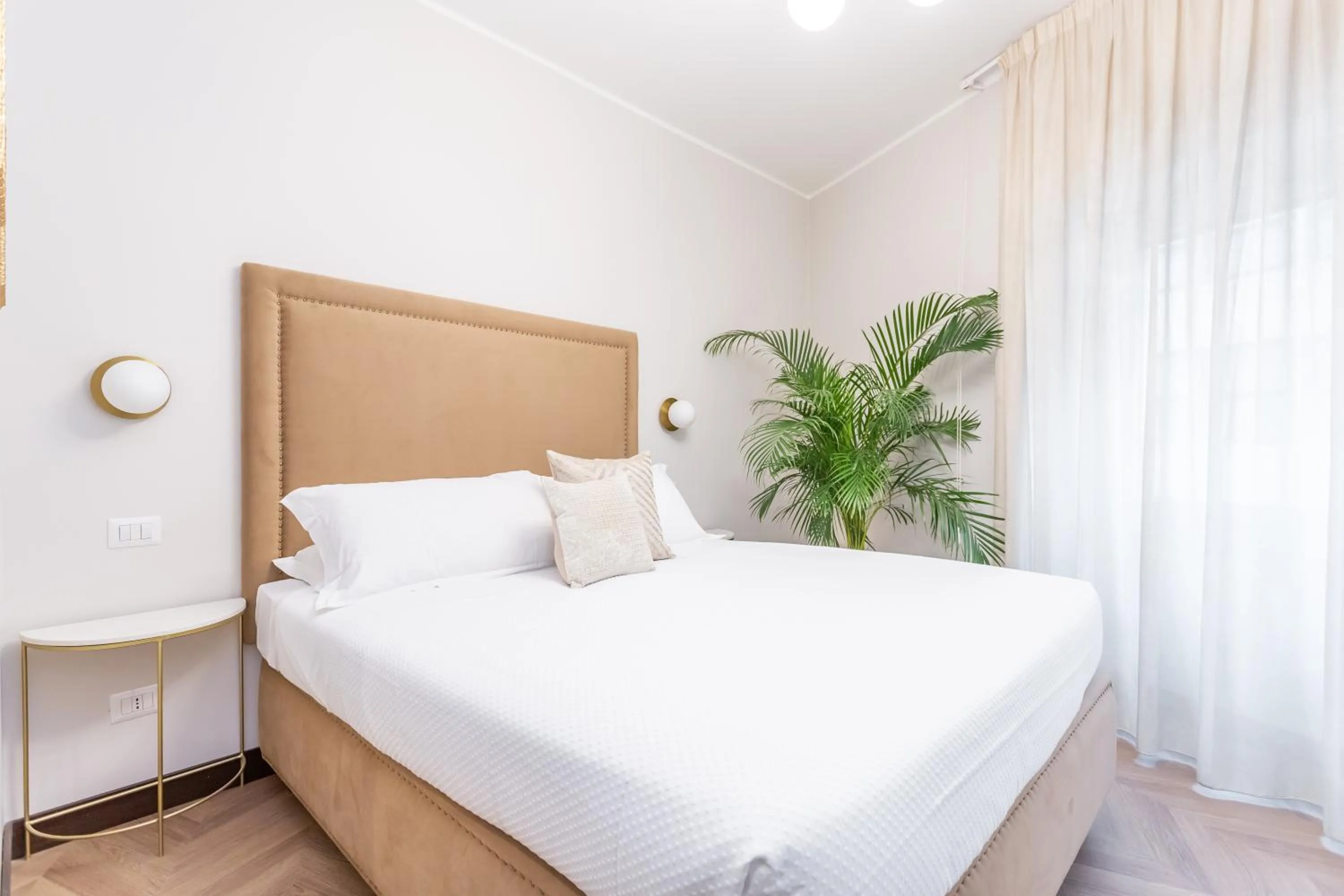 Photo of the whole room, Bed in Daplace - Gran Torino Suites