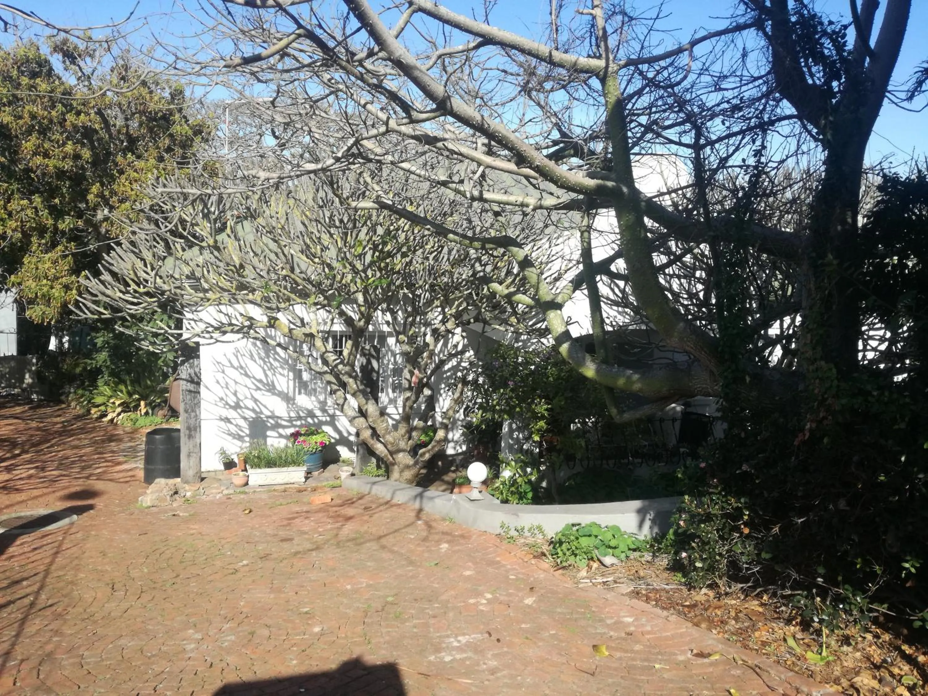Facade/entrance in Valley Guest House