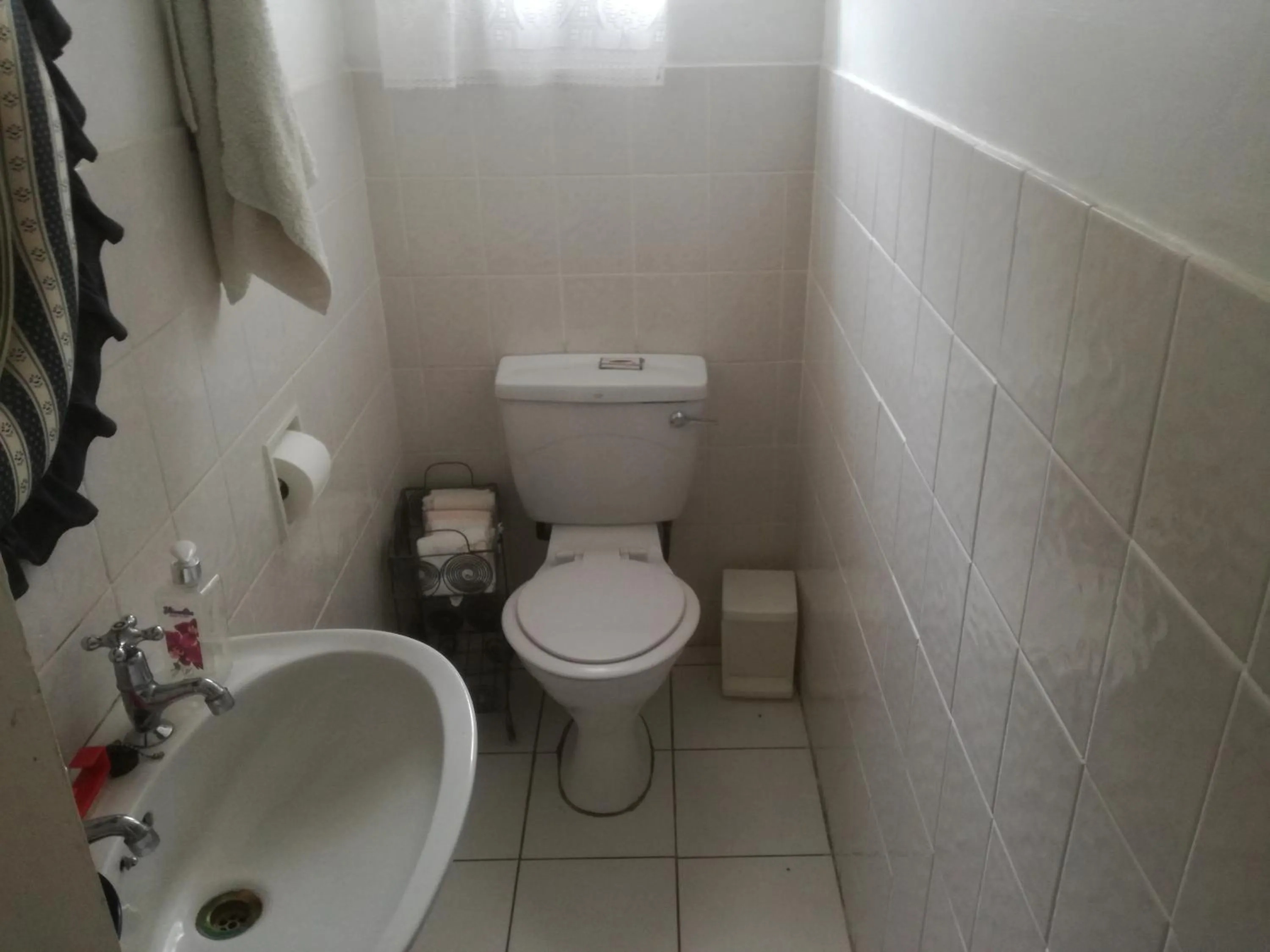 Bathroom in Valley Guest House