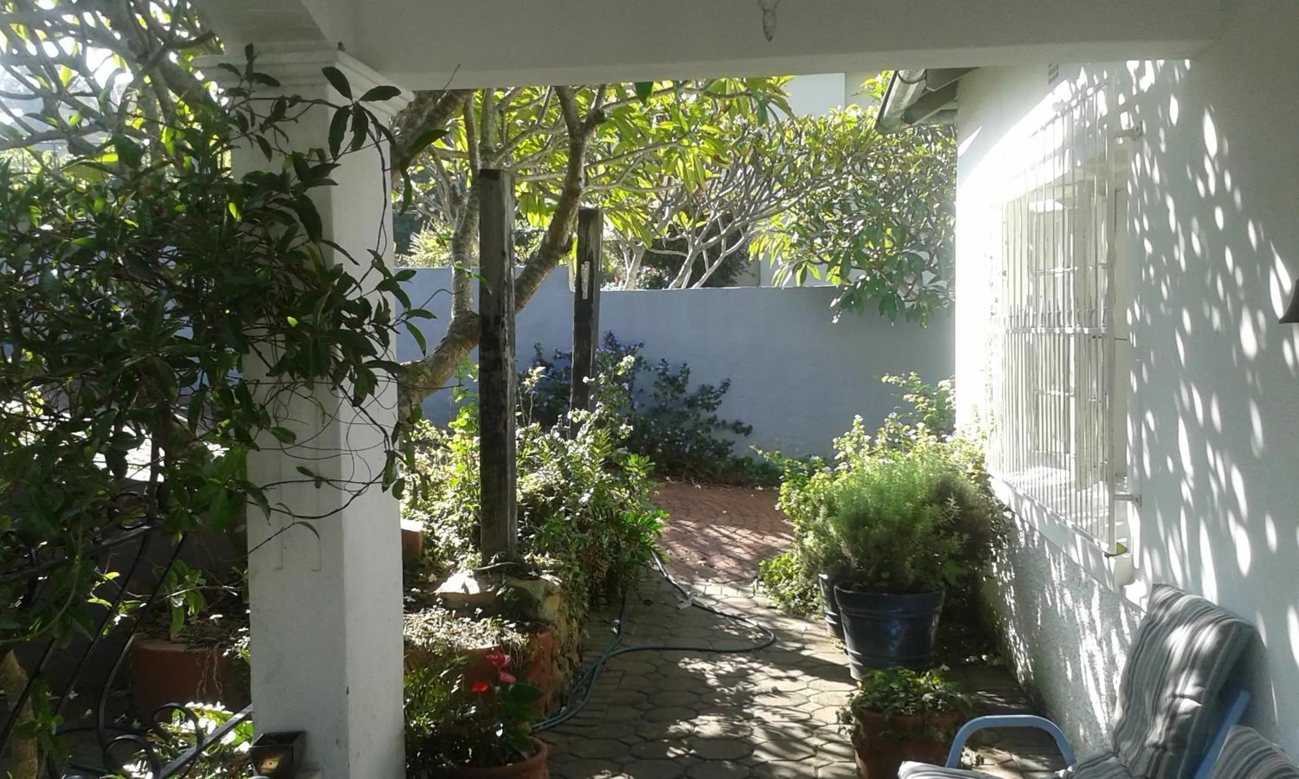 Facade/entrance in Valley Guest House