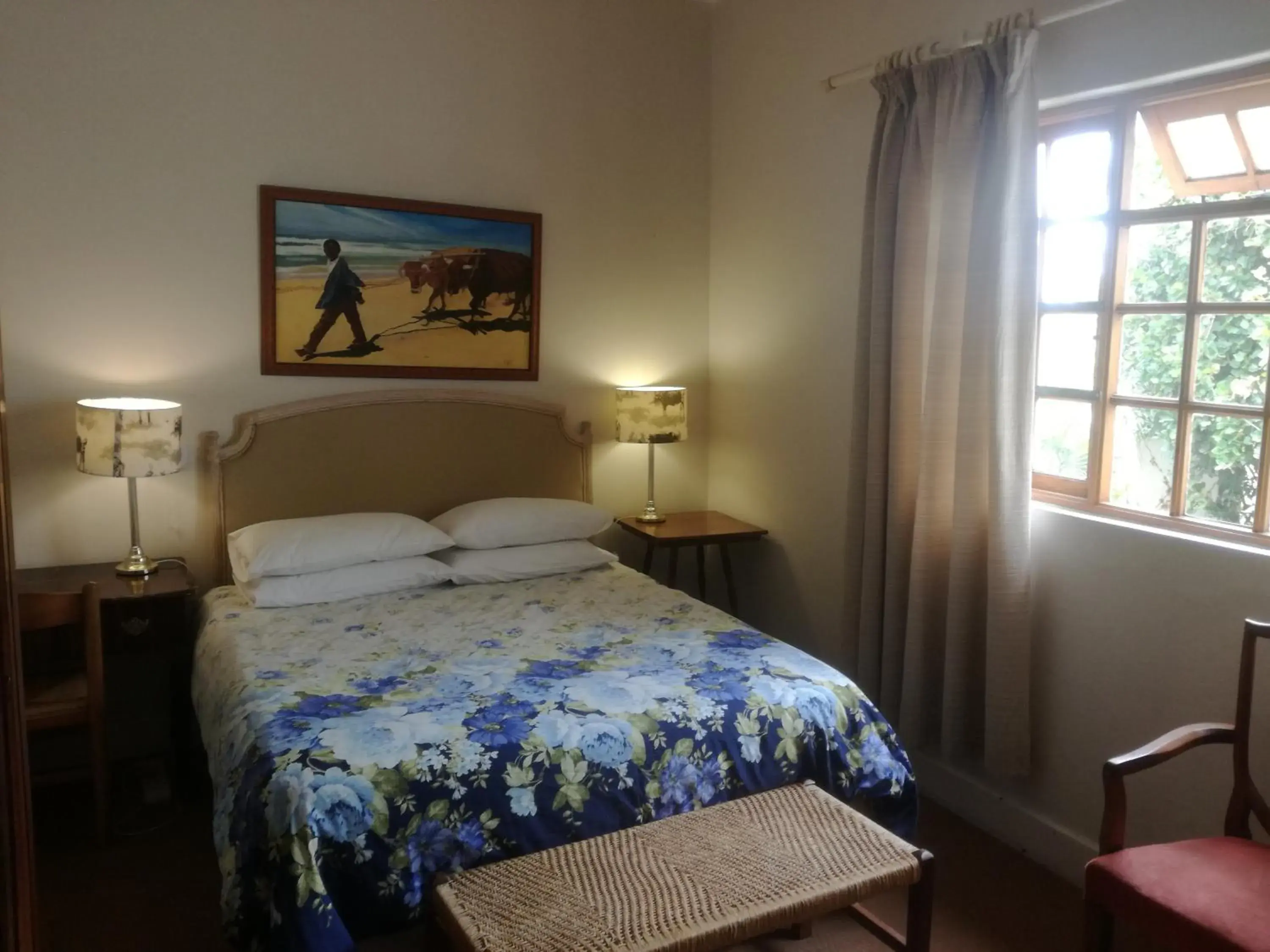 Double Room with Private Bathroom - single occupancy in Valley Guest House Double Room with Private Bathroom - single occupancy in Valley Guest House