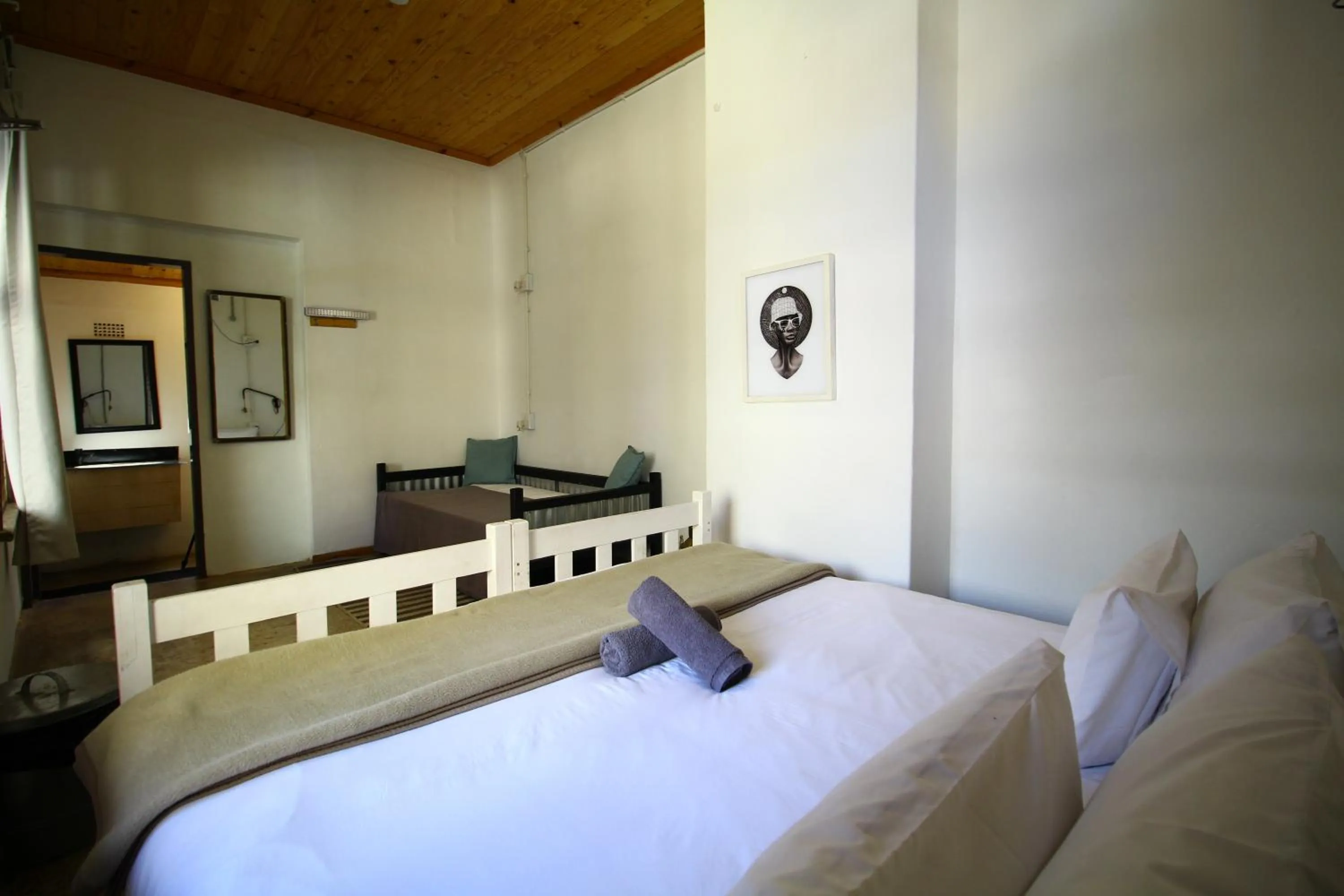 Bed in CURIOCITY Backpackers Johannesburg