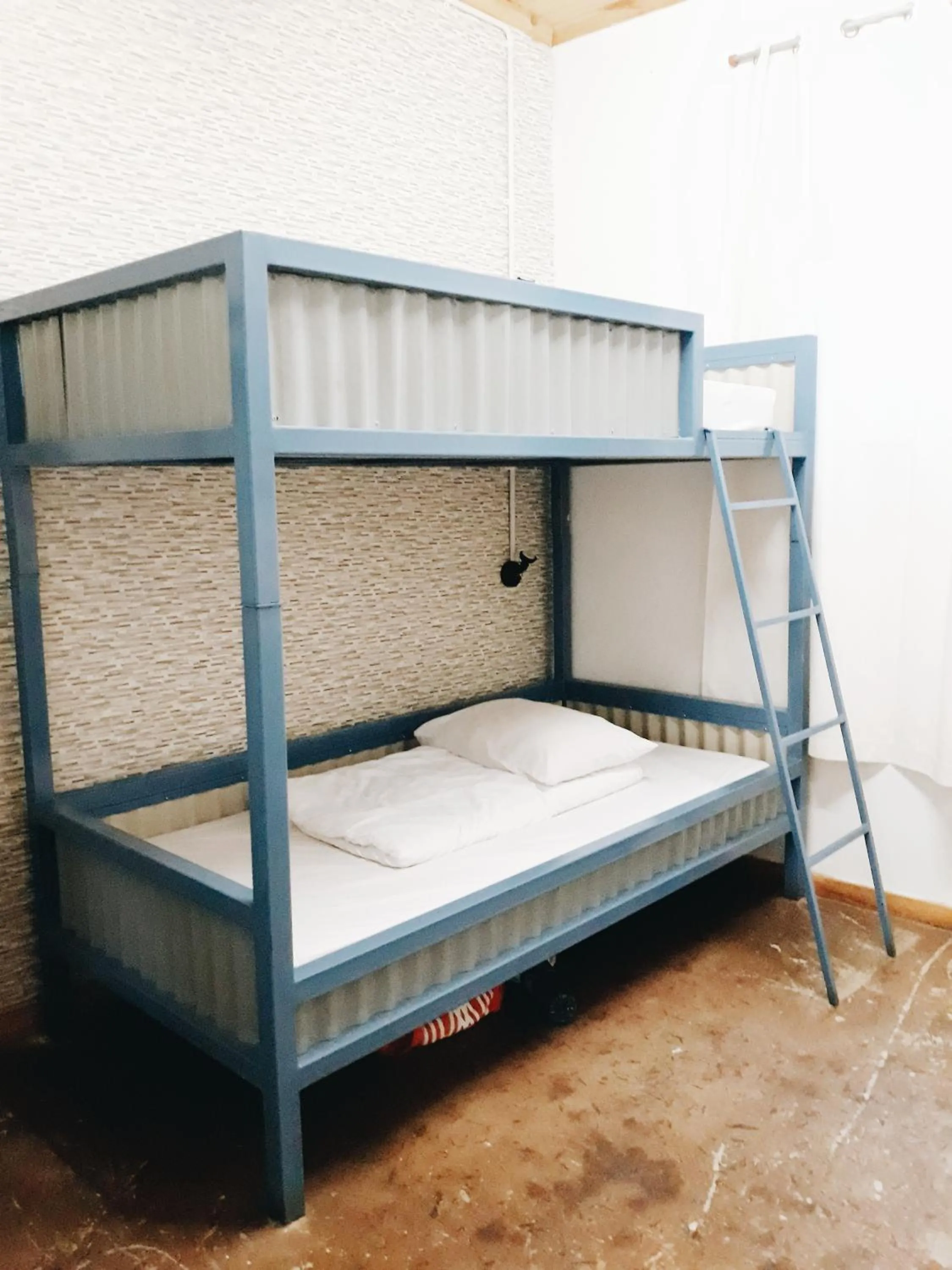 bunk bed, Bed in CURIOCITY Backpackers Johannesburg