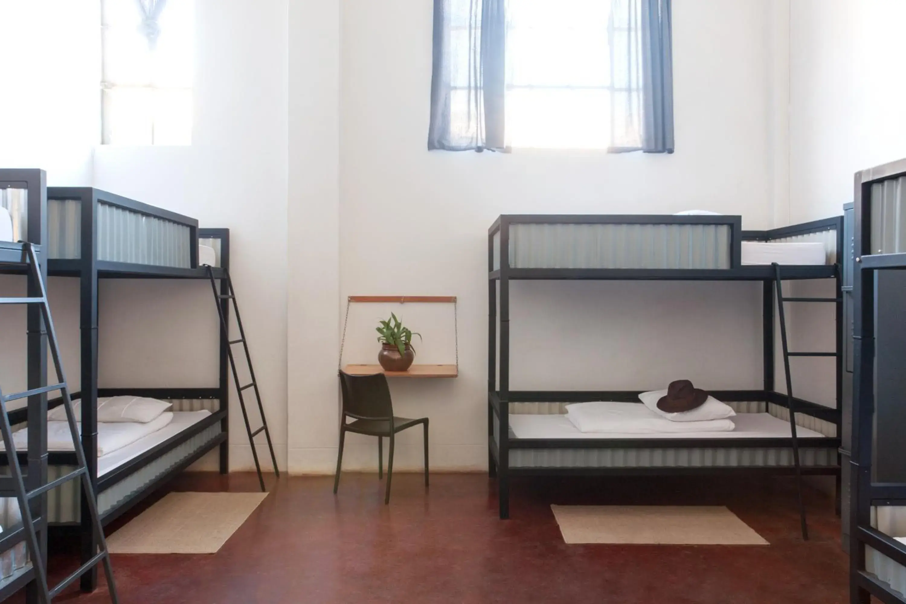 Bed in 8-Bed Mixed Dormitory Room in CURIOCITY Backpackers Johannesburg Bed in 8-Bed Mixed Dormitory Room in CURIOCITY Backpackers Johannesburg