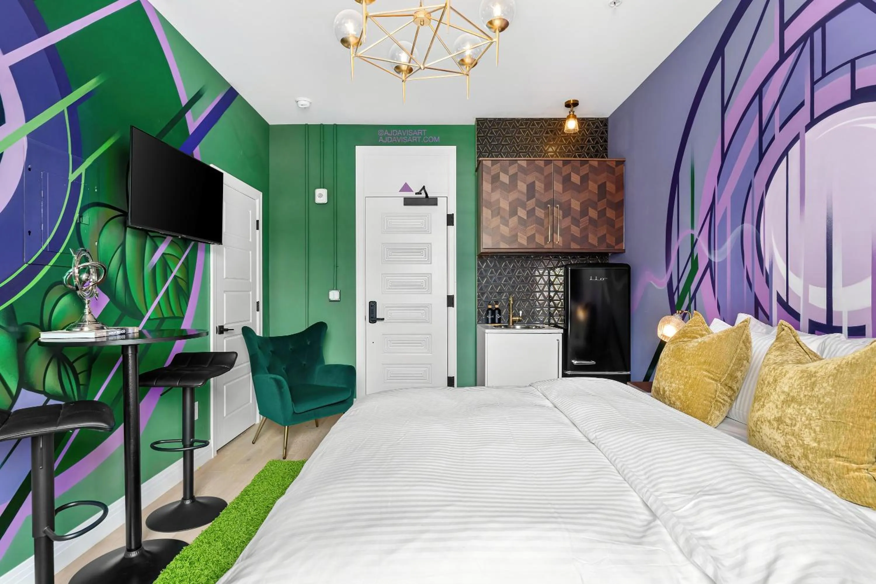 Bed in The Acoma House