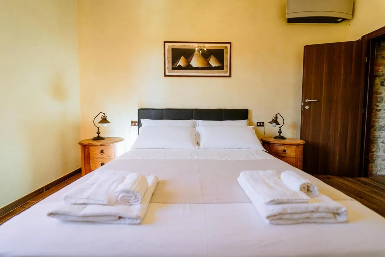 Bed in Villa La Quercia - Garden&Relax