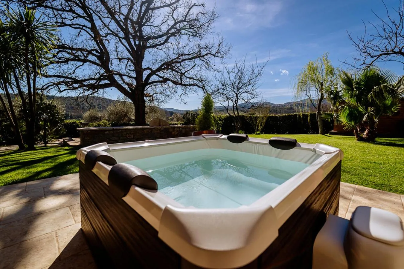 Hot Tub in Villa La Quercia - Garden&Relax