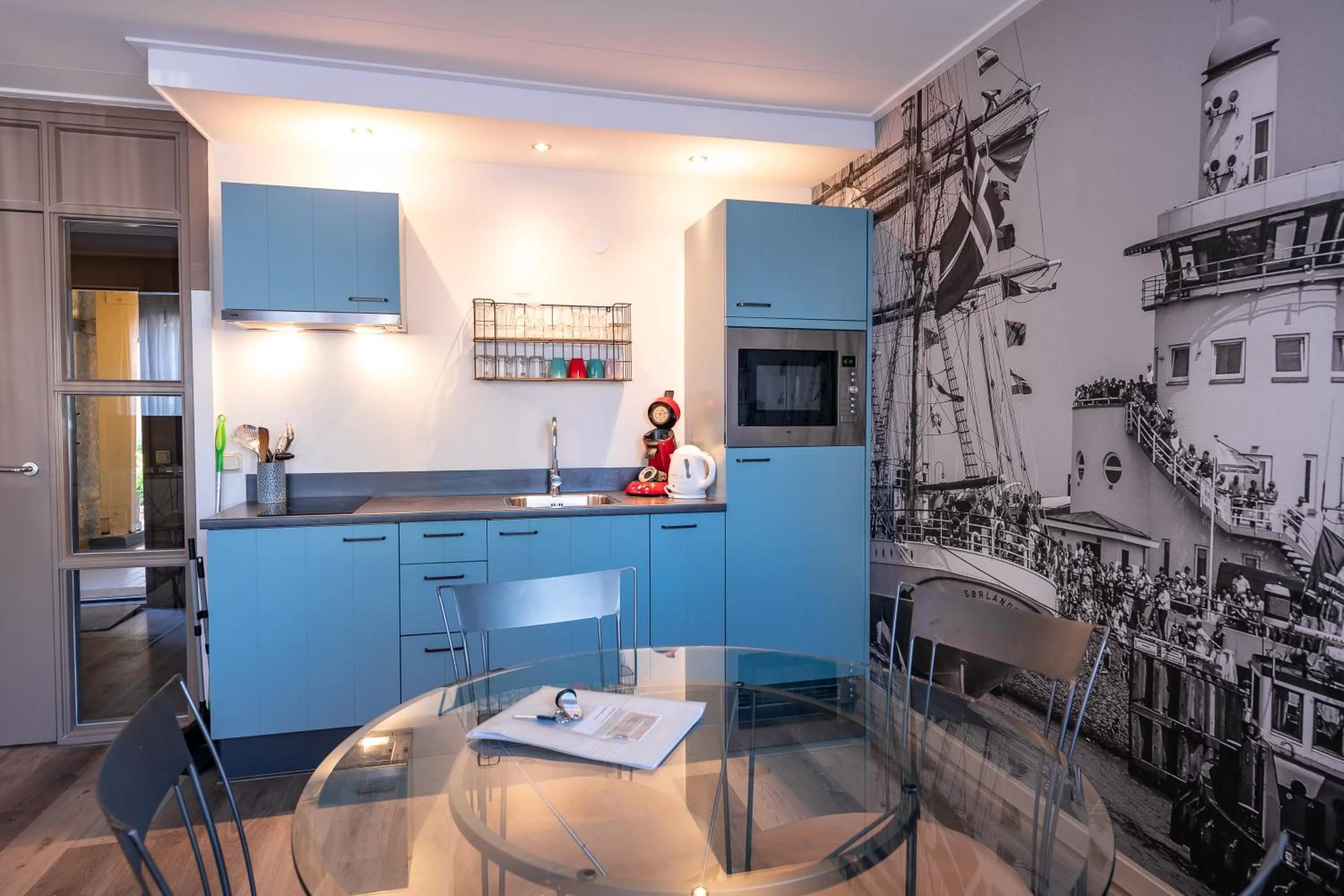 Kitchen or kitchenette in Hotel Almenum - het sfeervolle stadslogement -