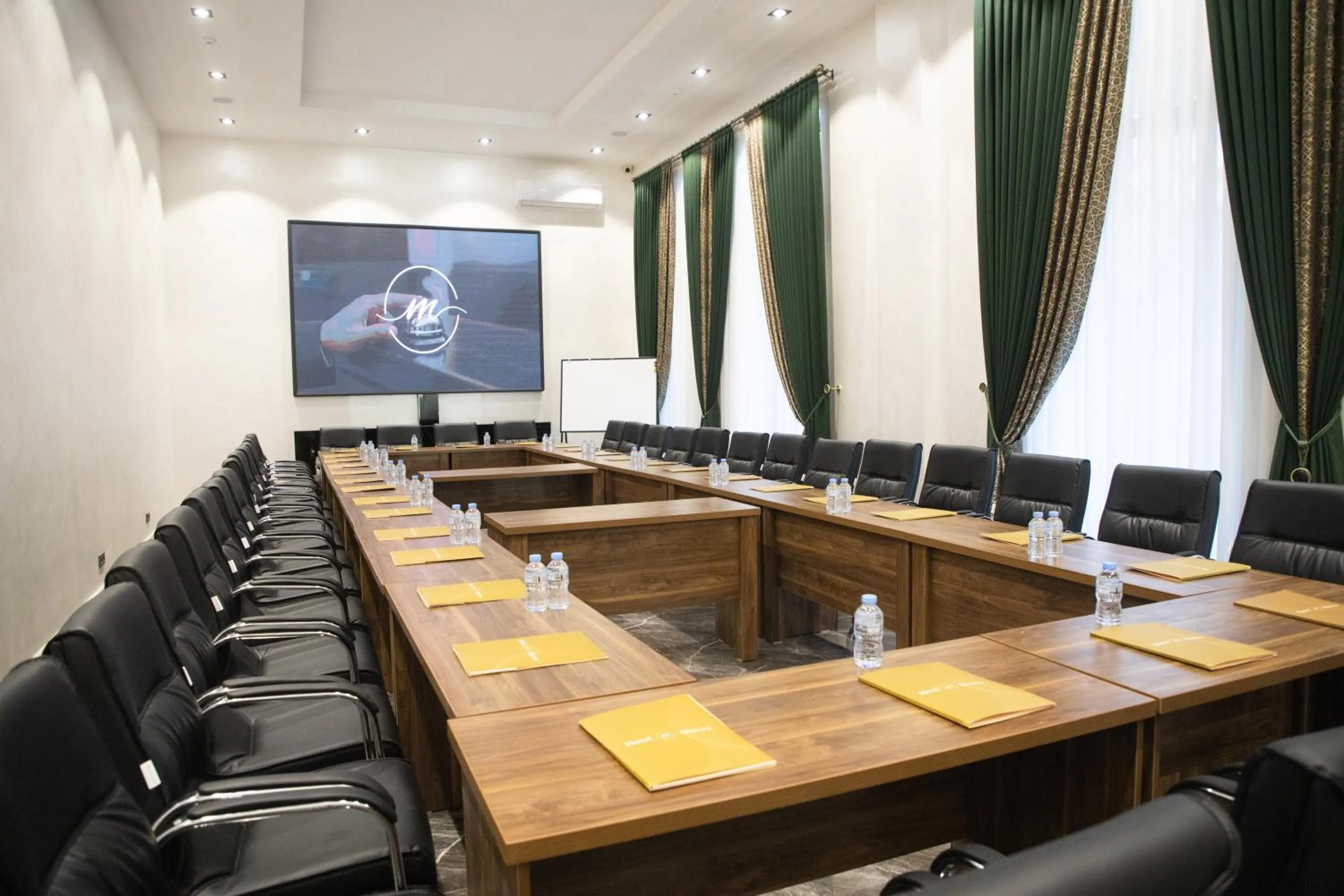 Meeting/conference room in Hotel Marwa Tashkent Pool&Spa