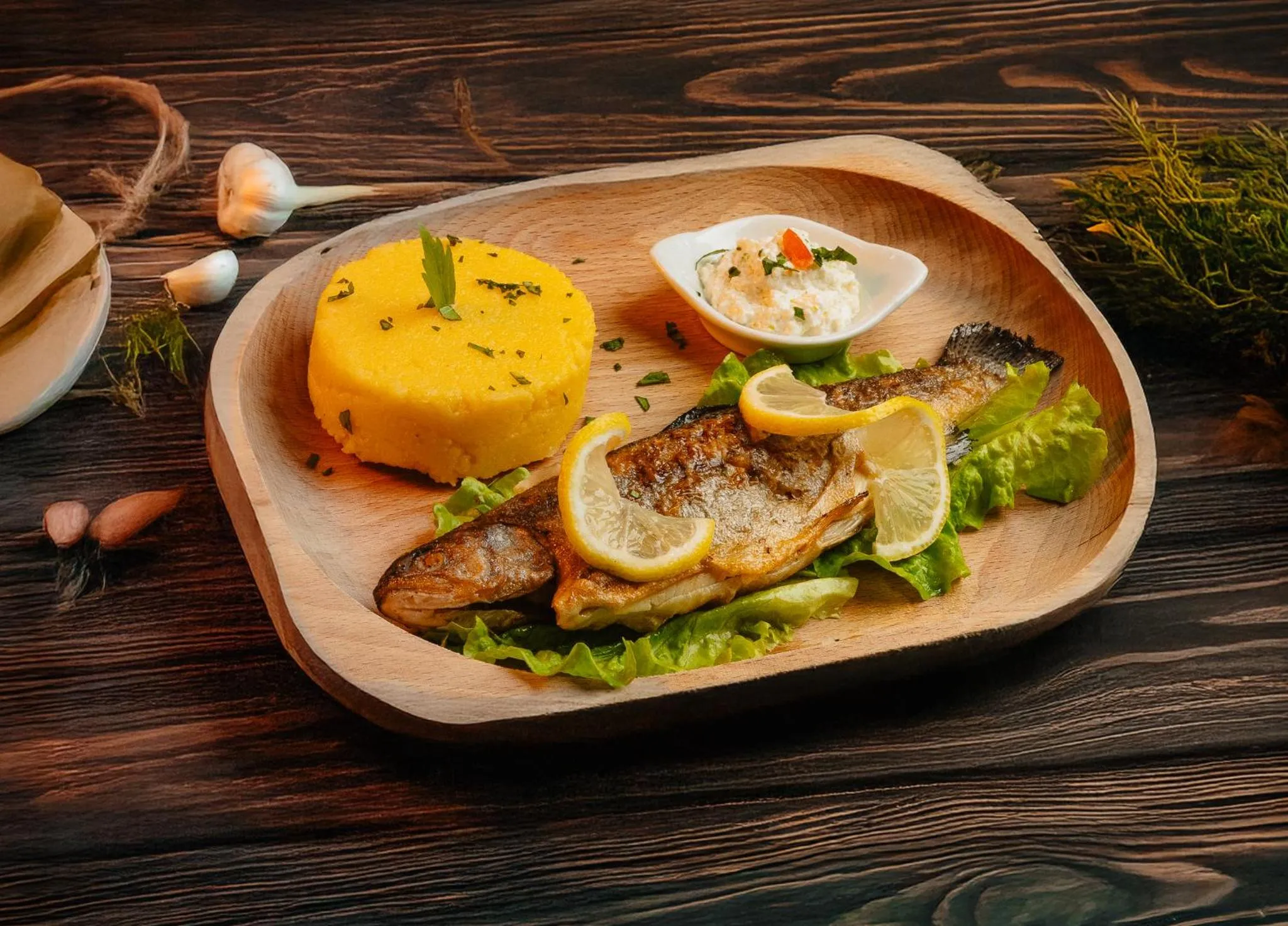 Restaurant/places to eat in Pensiunea Vanatorul