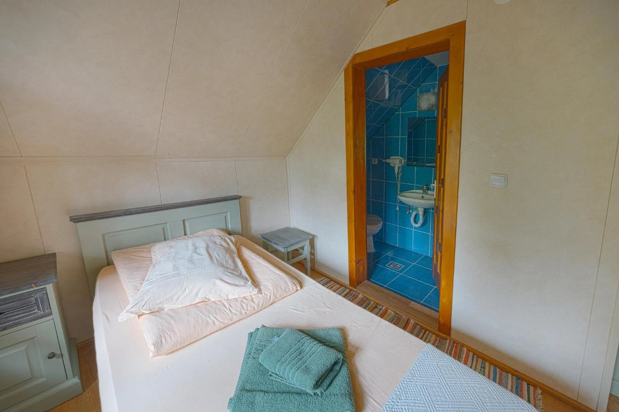 Bathroom in Pensiunea Vanatorul