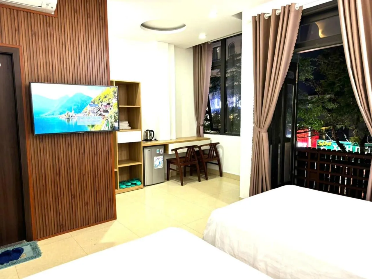 Photo of the whole room, Bed in Thanh Hiền HB Hotel