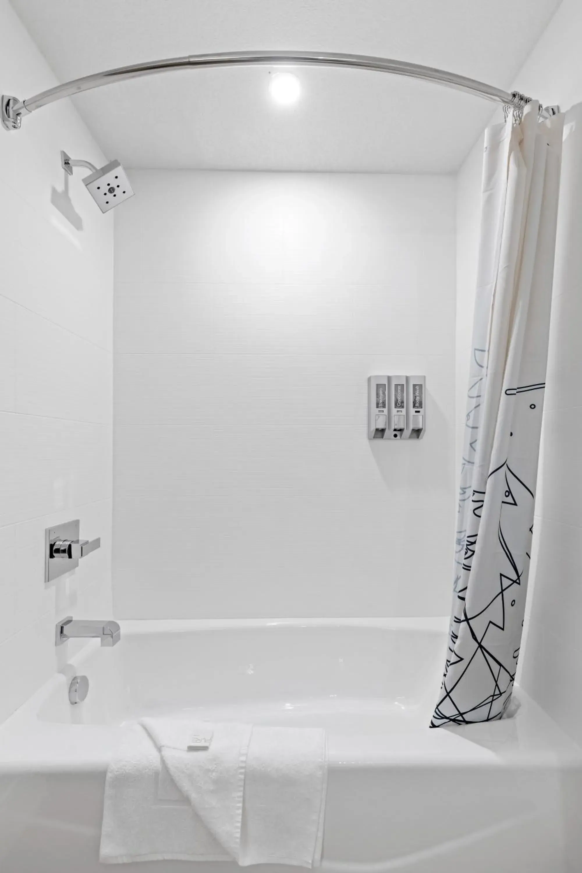 Deluxe Double Studio in The Evergreen Hotel Deluxe Double Studio in The Evergreen Hotel