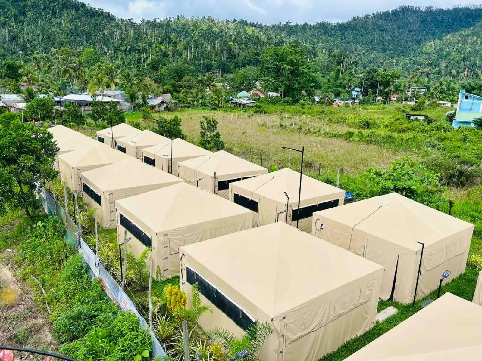 Property building in Camp Backpackers Port Barton