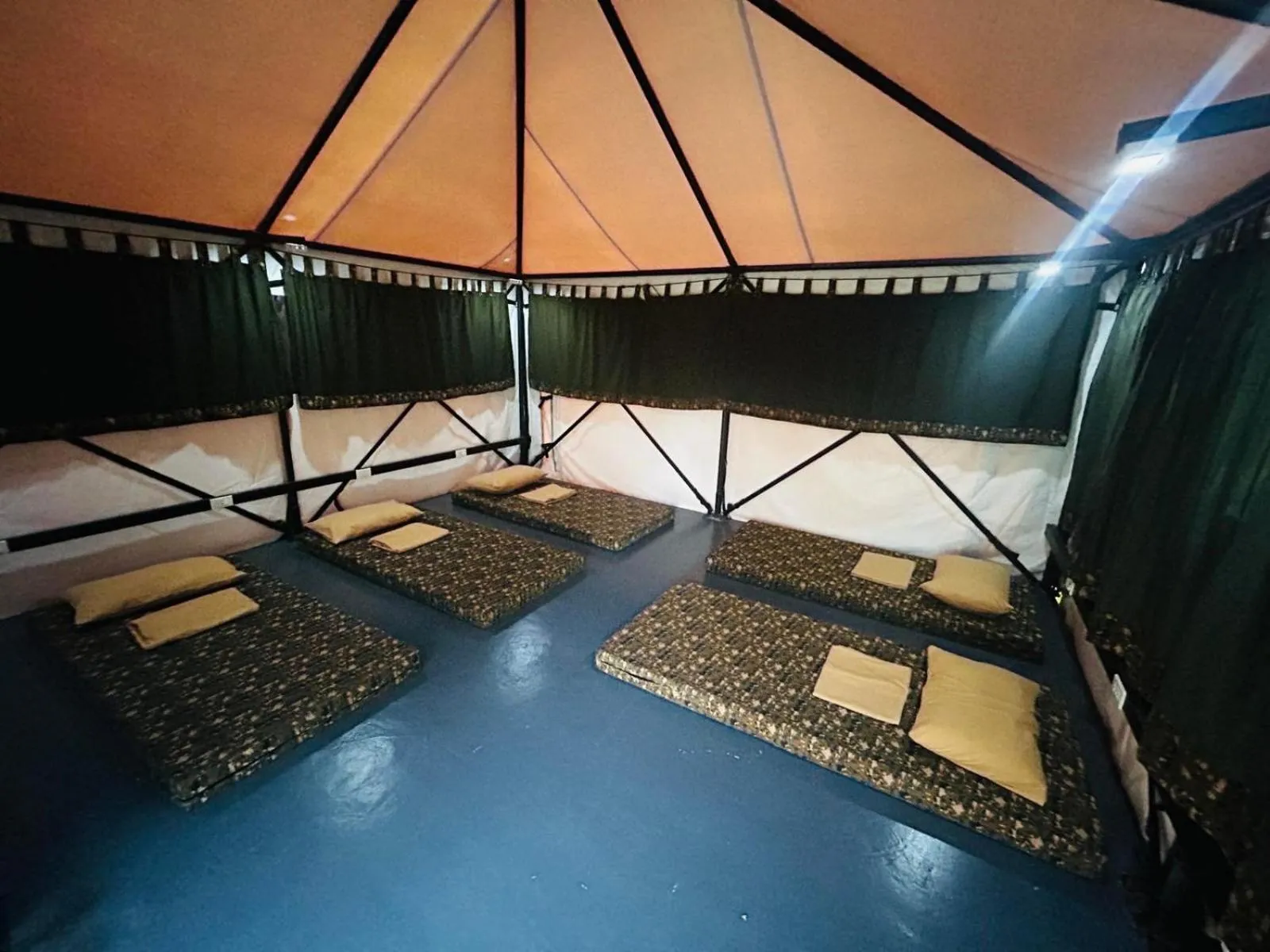 fireplace in Camp Backpackers Port Barton