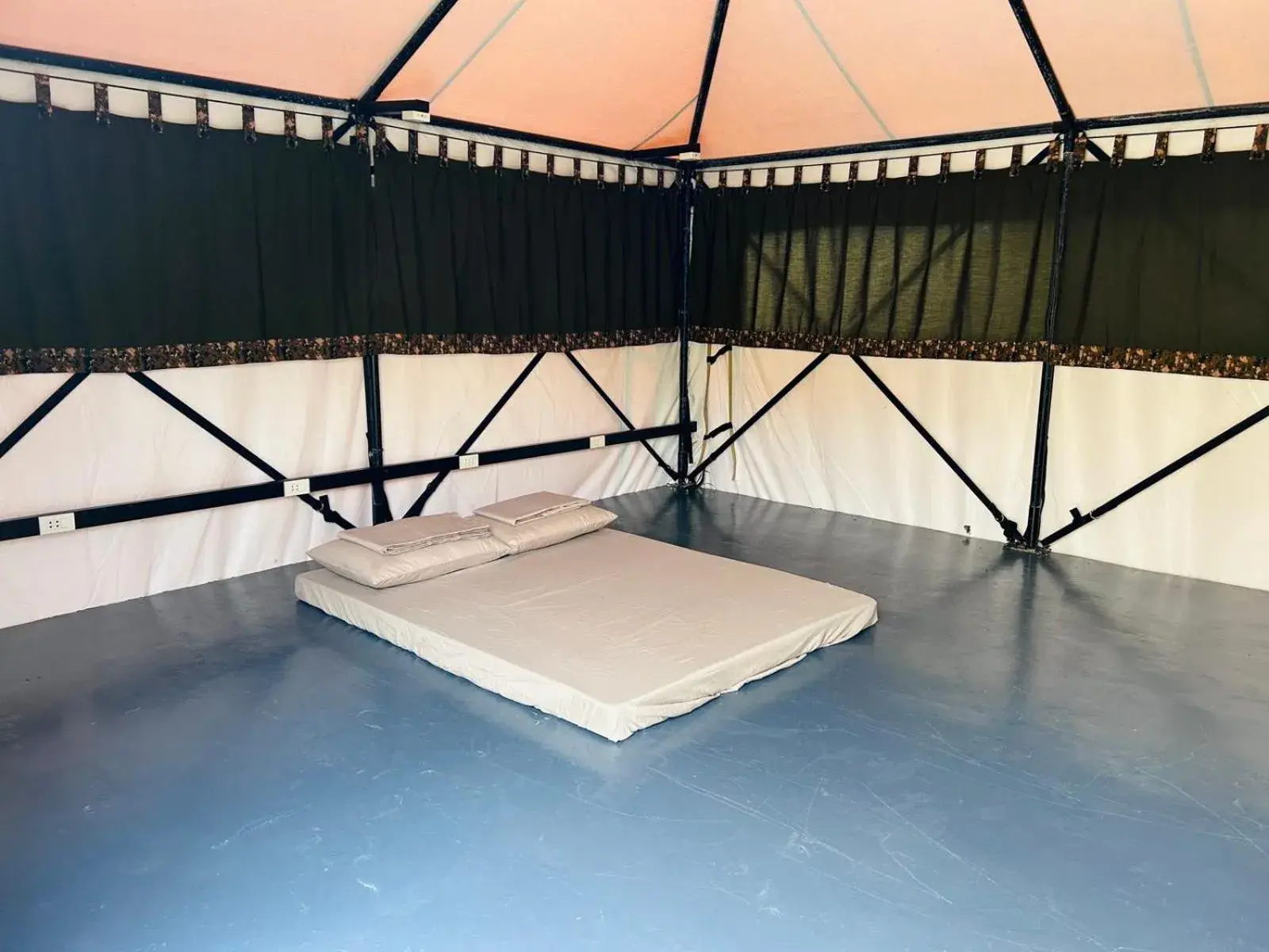 Photo of the whole room in Camp Backpackers Port Barton Photo of the whole room in Camp Backpackers Port Barton