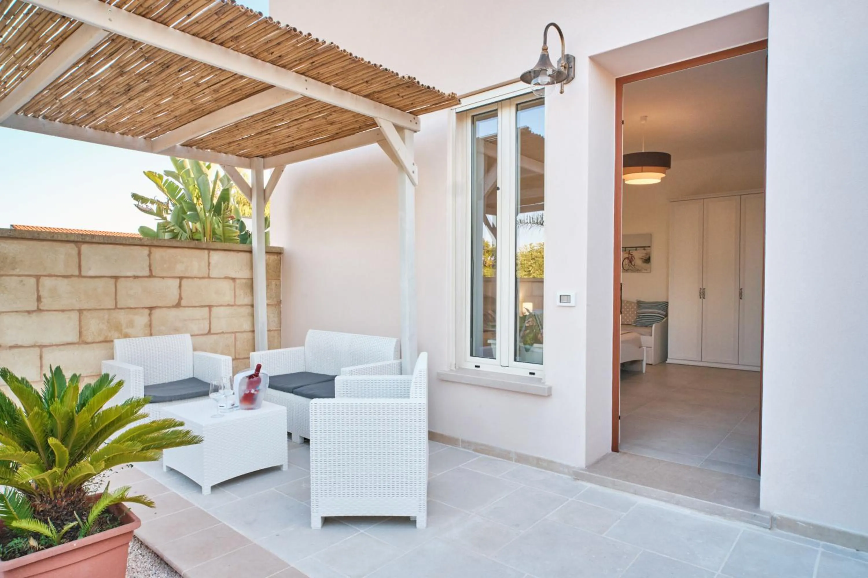 Patio in Agriturismo Il Megalite