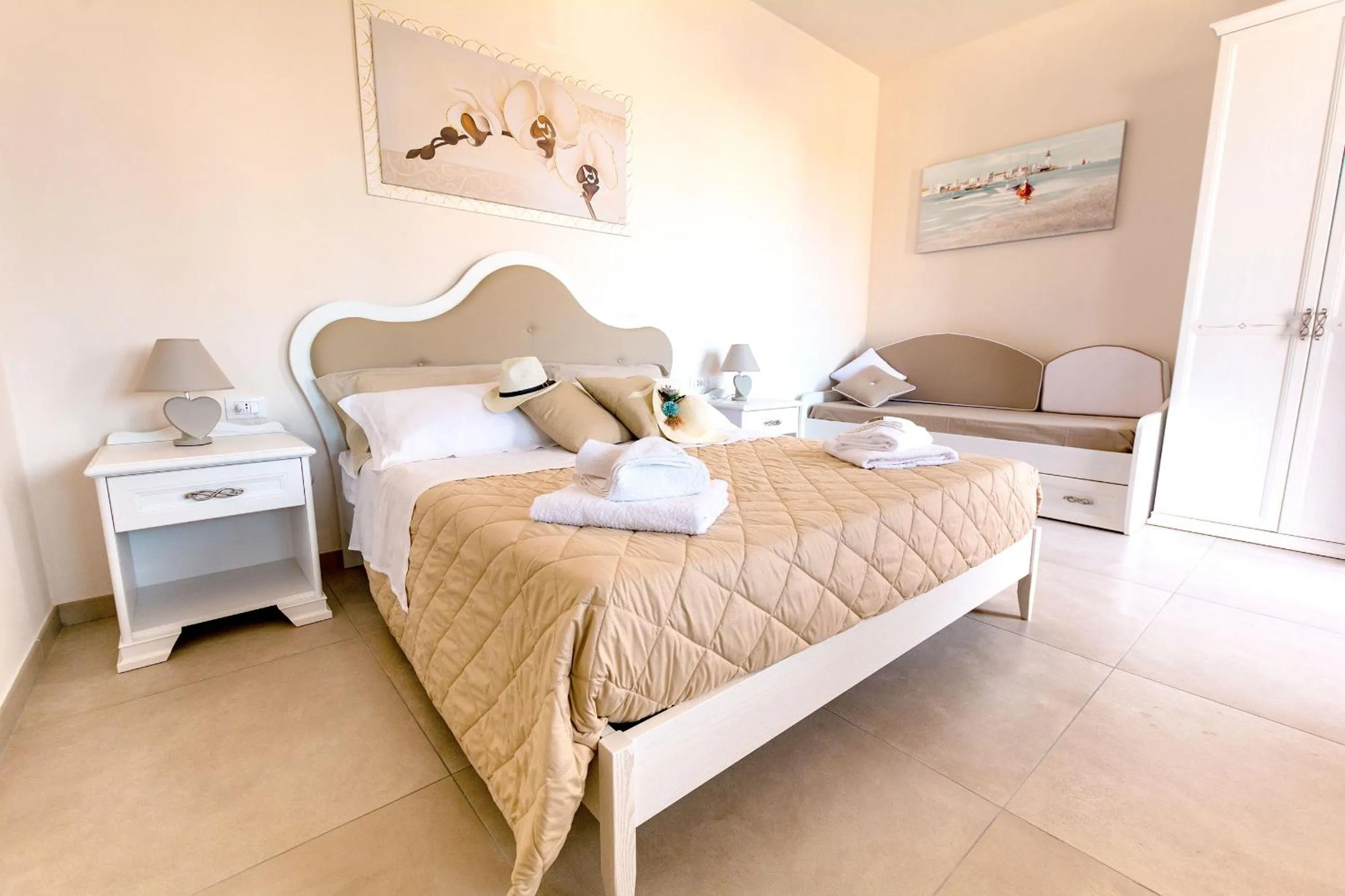 Bedroom, Bed in Agriturismo Il Megalite