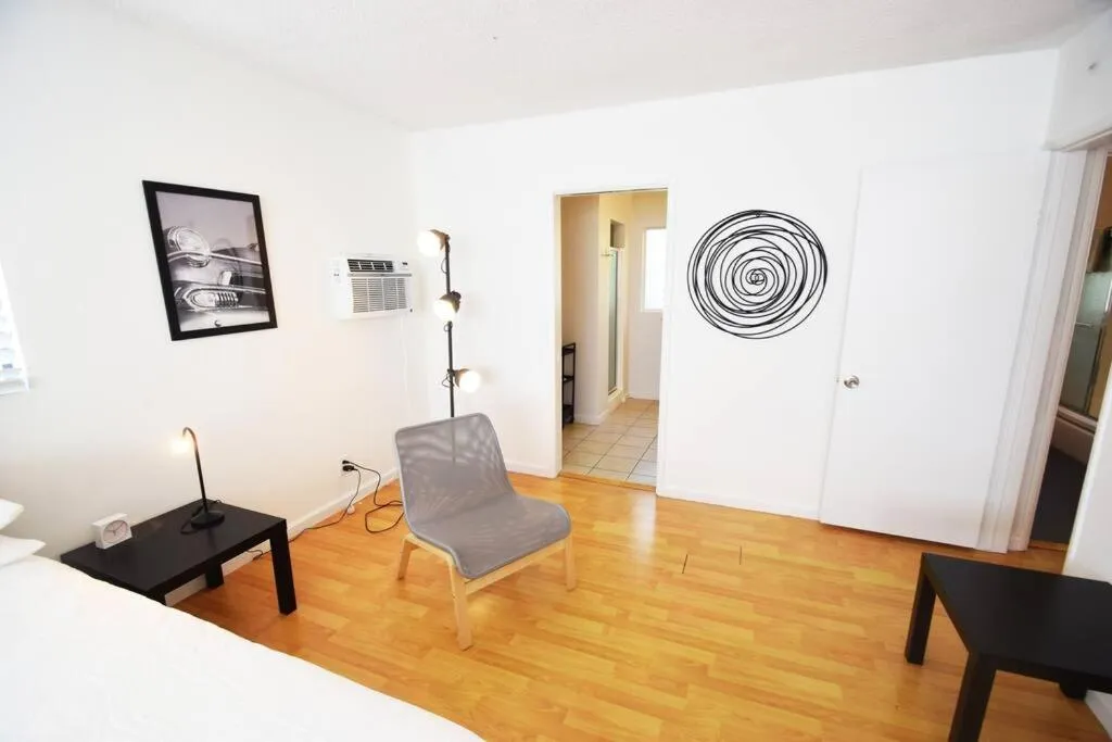 Living room in Hollywood Business Apartments