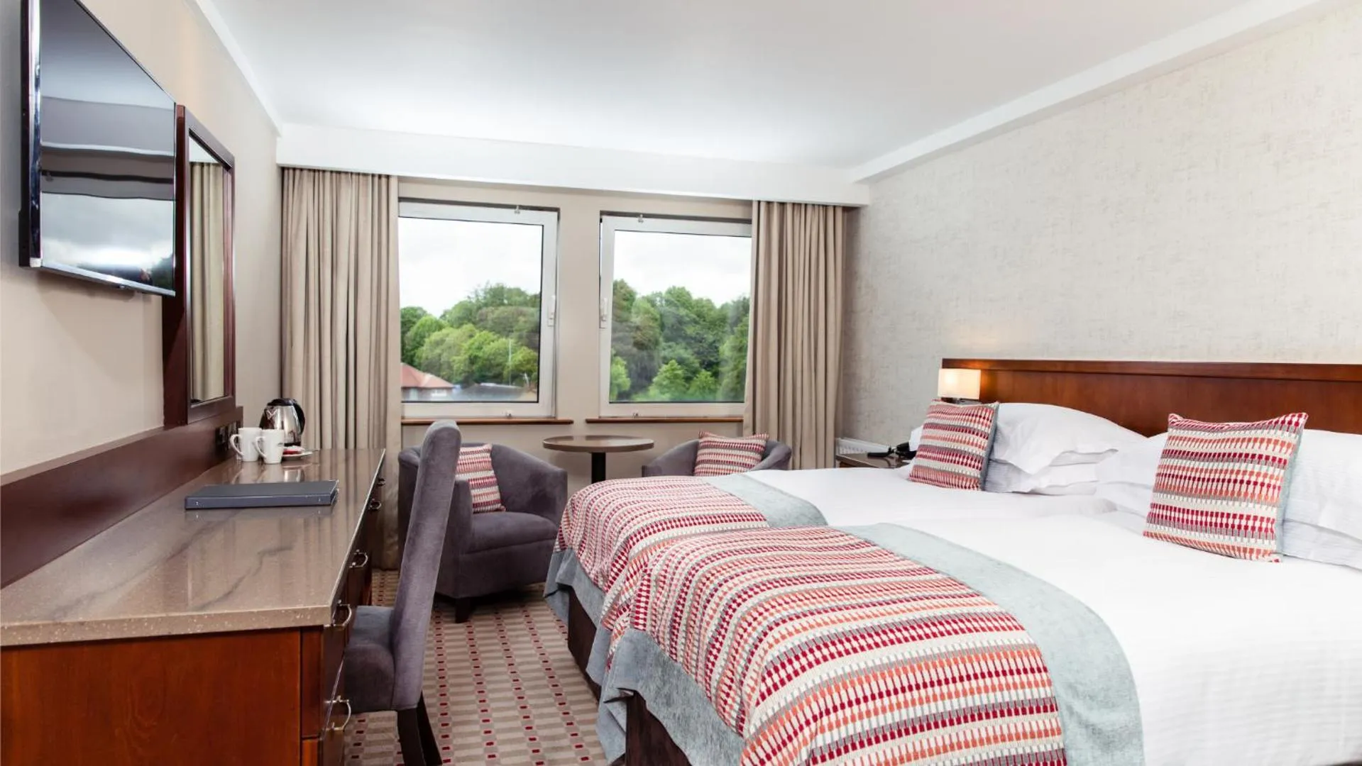 Bed in The Stormont Hotel