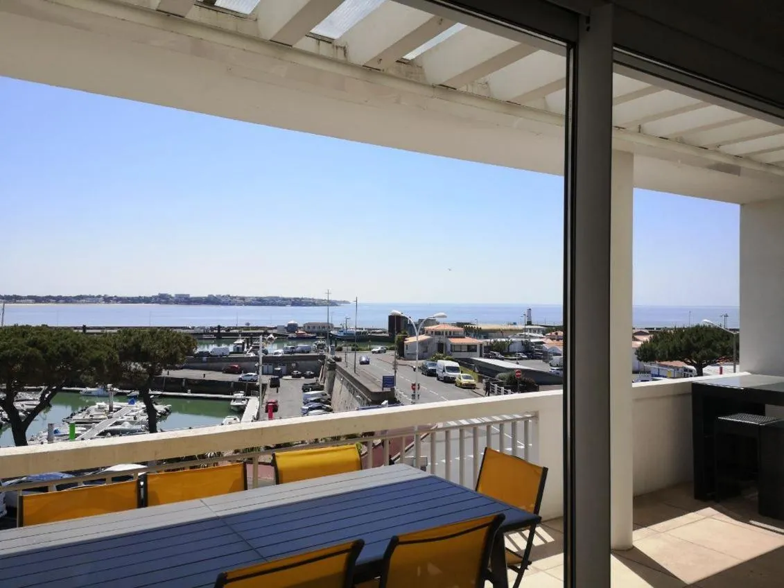 Duplex de 100m2 avec 3 chambres vue mer