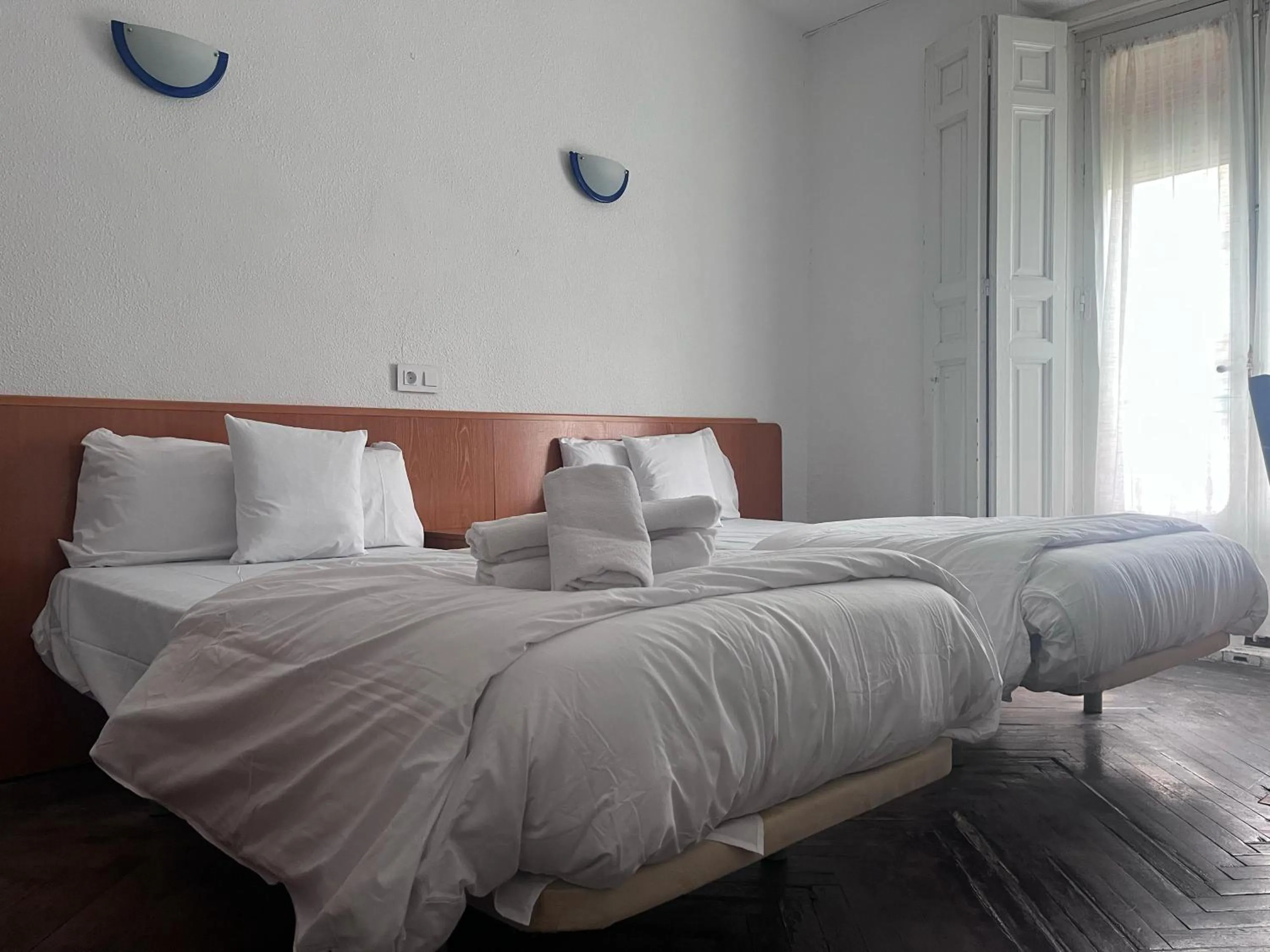 Bed in Hostal Alonso No Limit Madrid