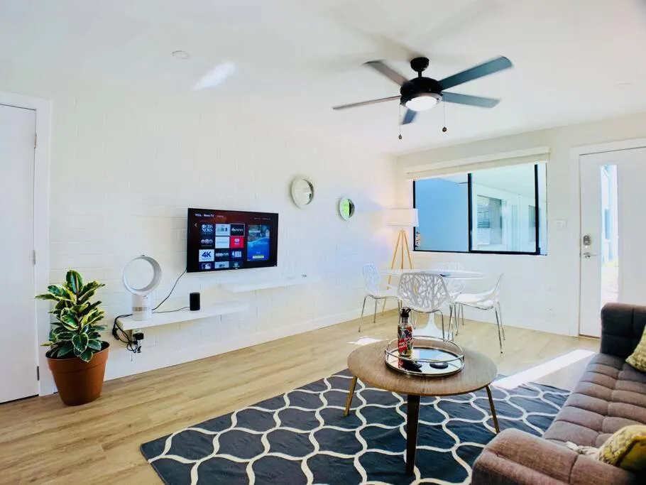 Primo Old Town Location w/ Heated Pool