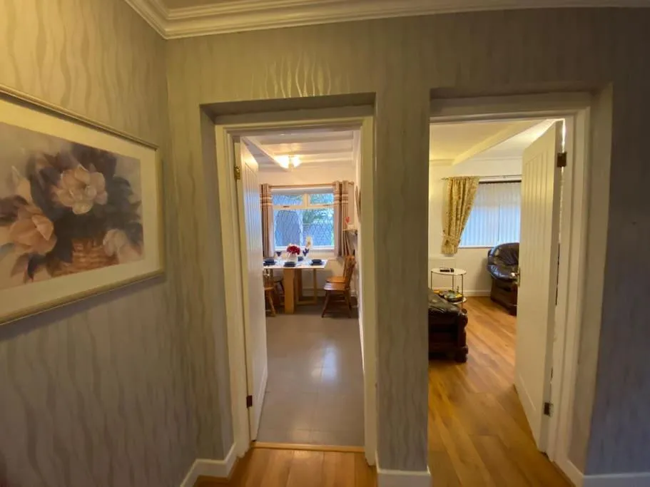 Quiet secluded two bedroom bungalow with parking