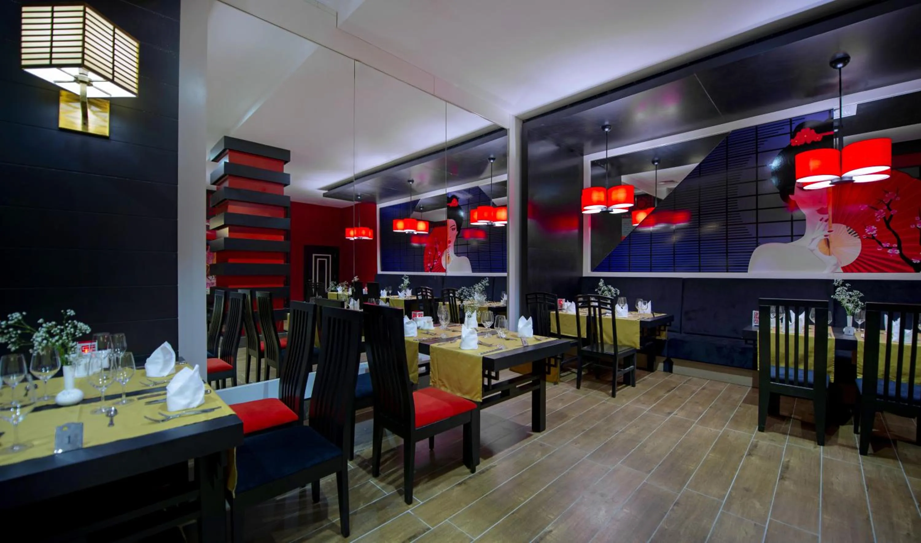 Restaurant/places to eat in Port Nature Luxury Resort