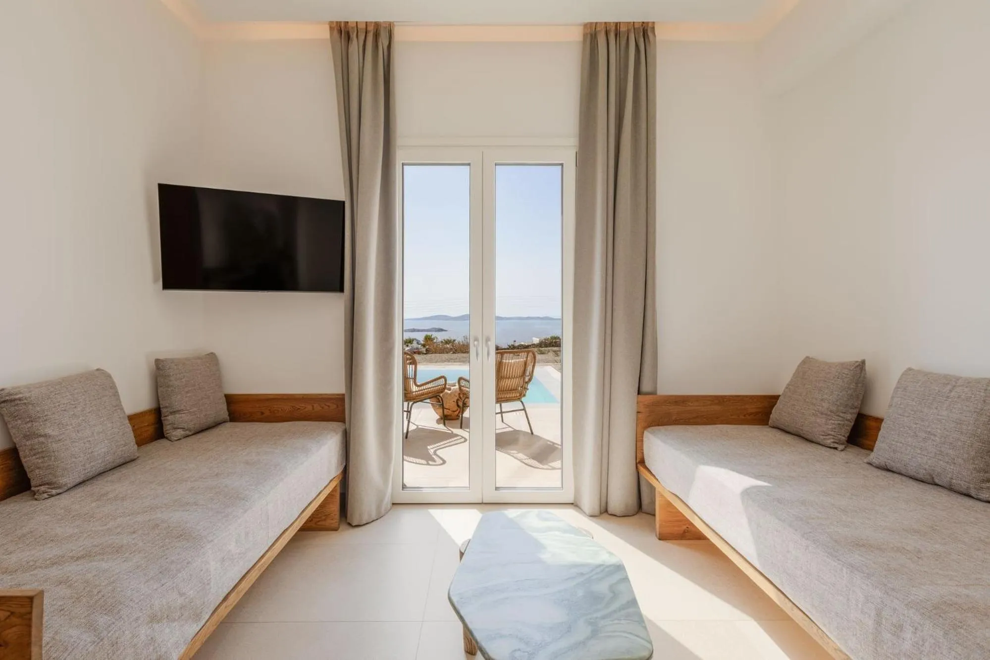 TV and multimedia, Bed in Aya Sofia Suites