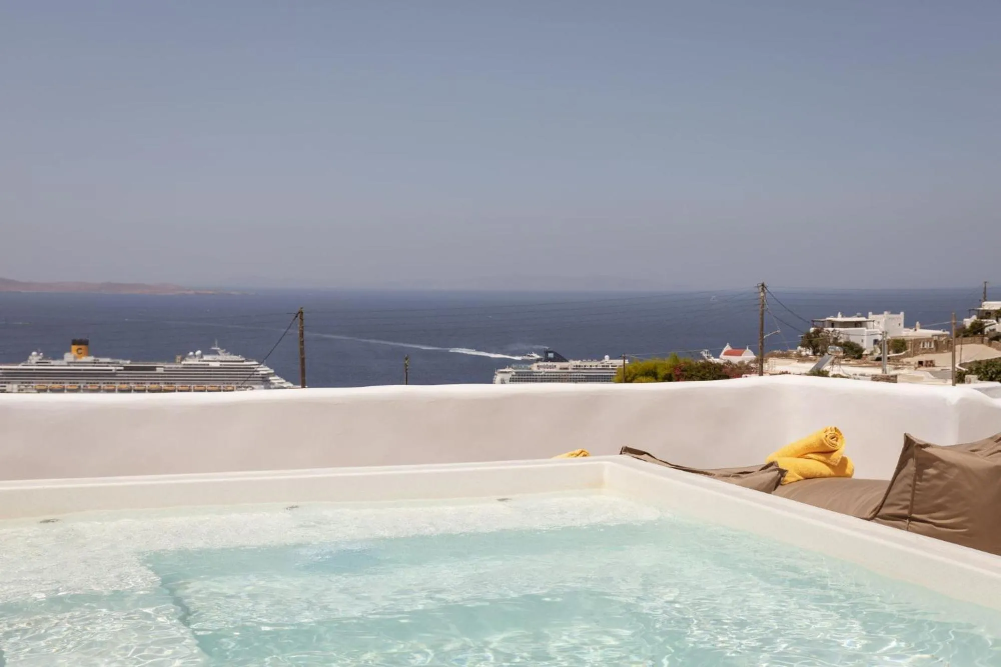 Day in Aya Sofia Suites