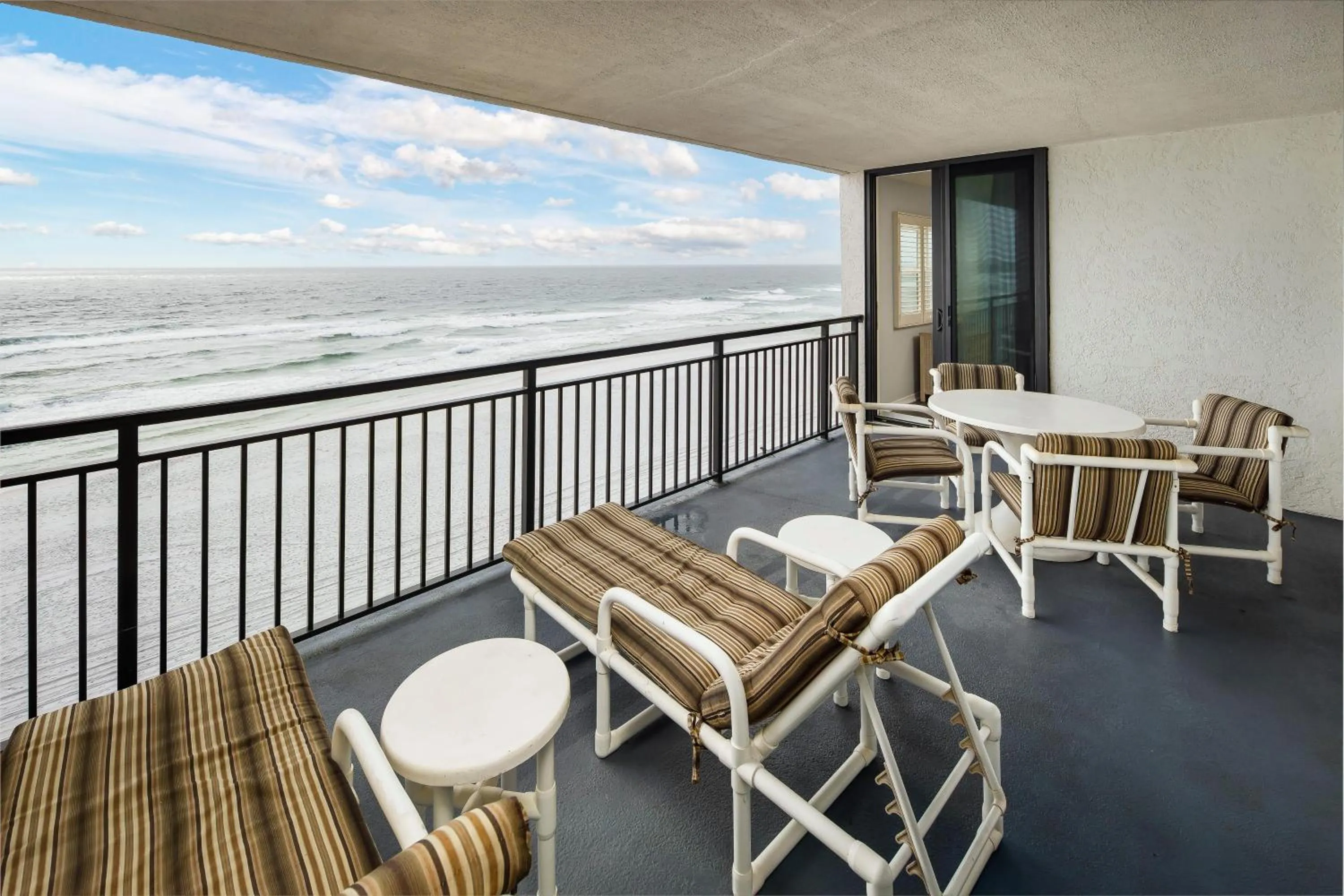 Nautilus 1702 Gulf Front Large 2 BR 2 BA Penthouse 7th Floor