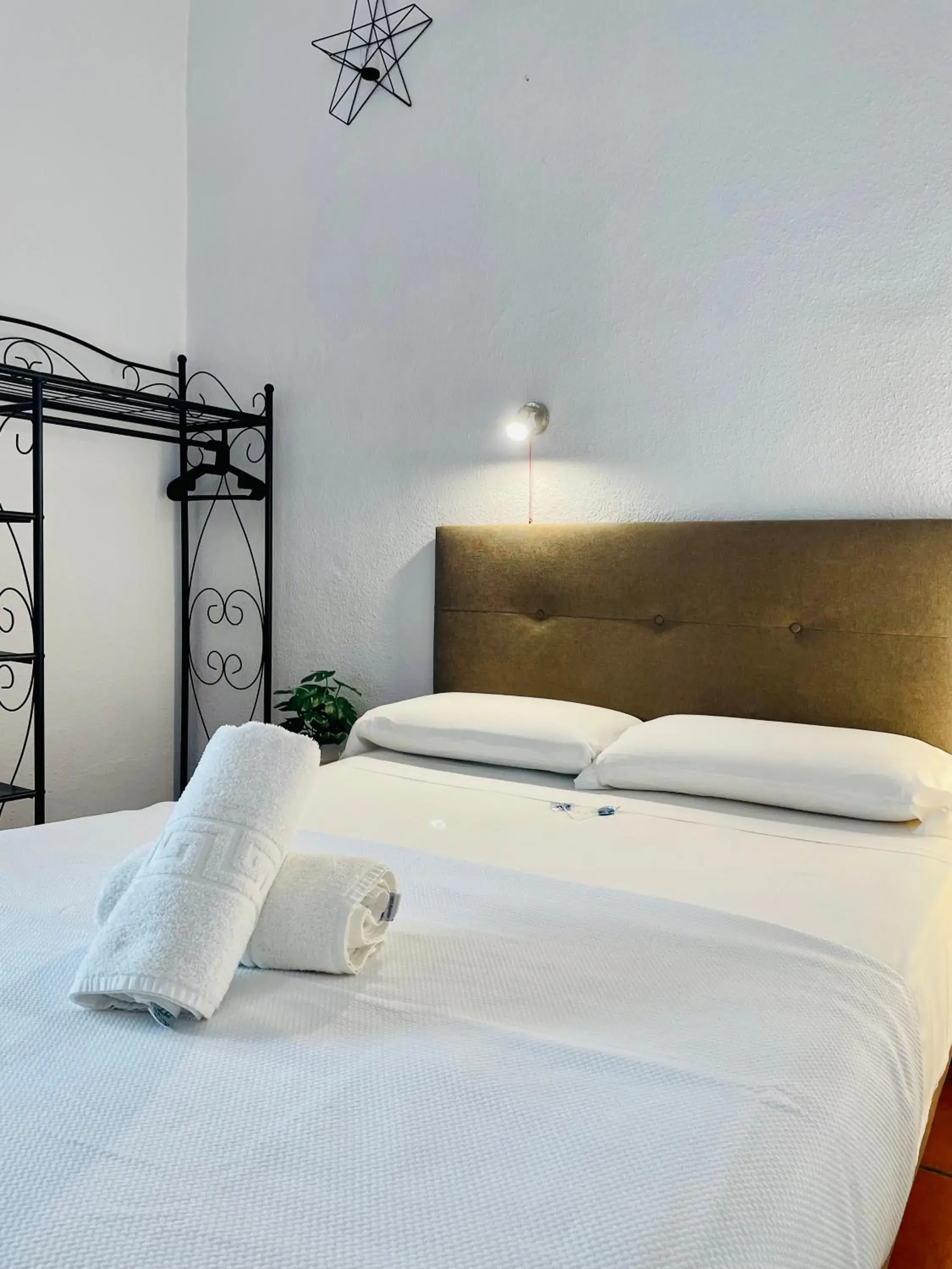 Bed in Pension Venecia Gomerez Bed in Pension Venecia Gomerez