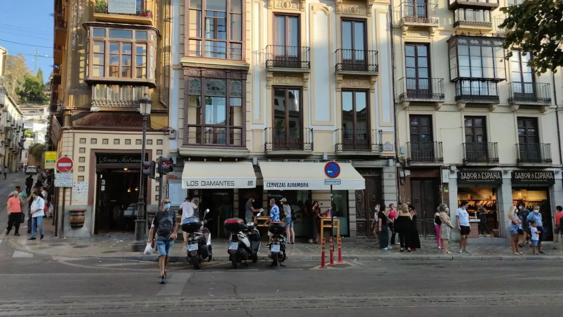 Property building in Pension Venecia Gomerez Property building in Pension Venecia Gomerez