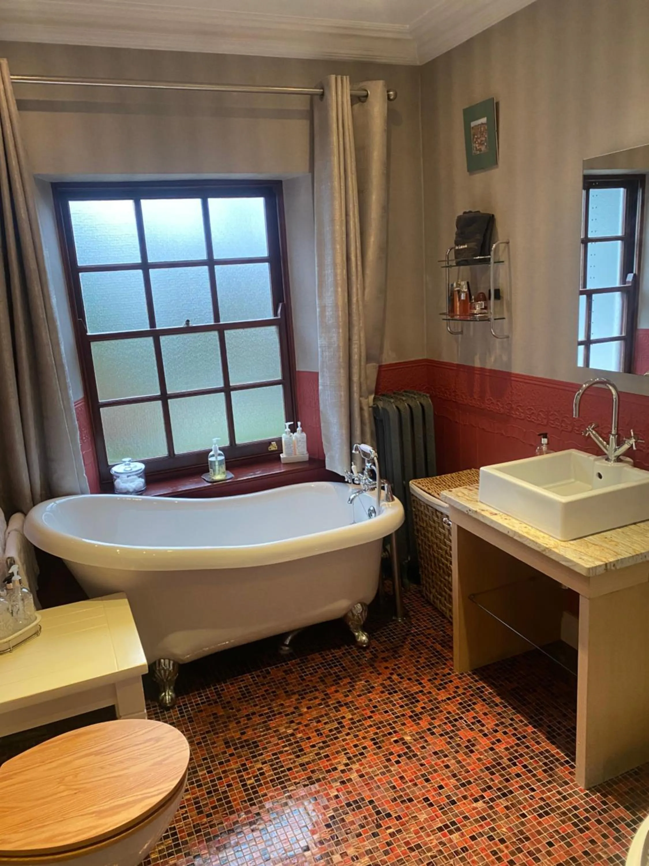 The Laurels Bed and Breakfast