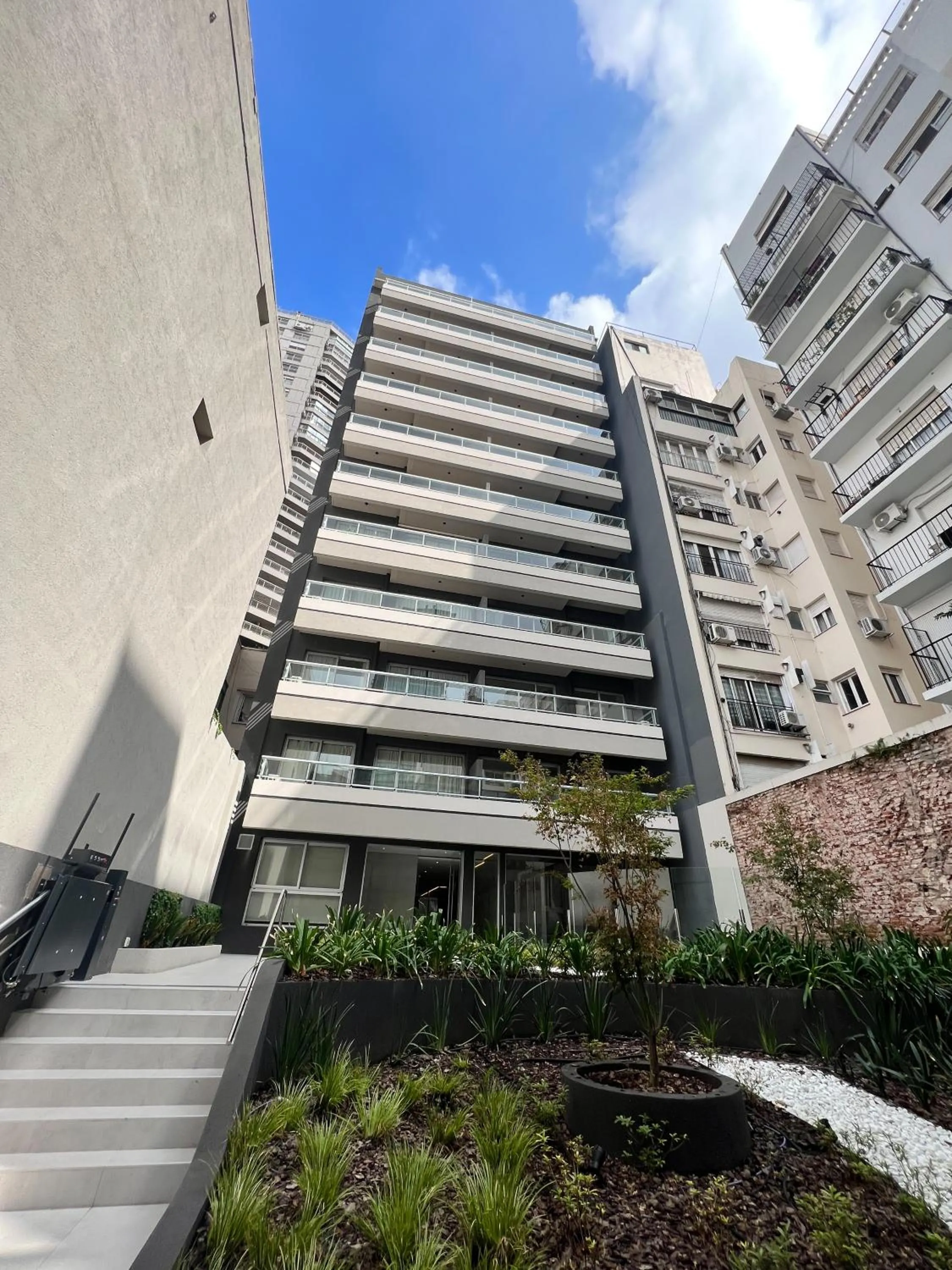 Property building in Barrancas Quality Apartments